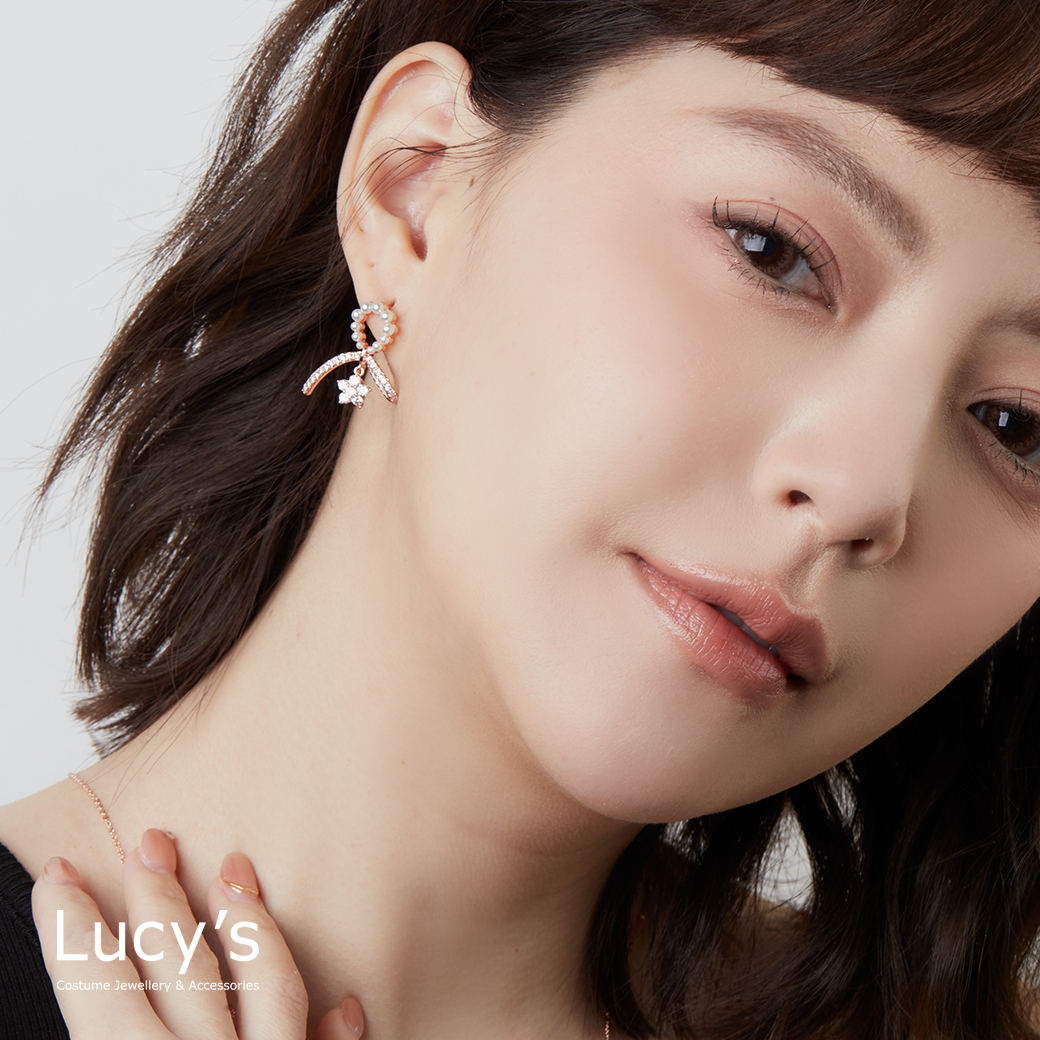 珍珠緞帶掛星 耳環 (二色) (125045/125046)