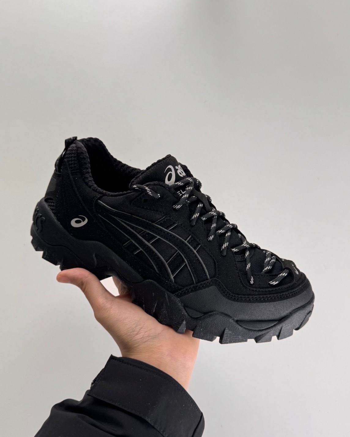 【現貨】ASICS GEL-PICKAX 機能 厚底 戶外 登山 日蝕黑