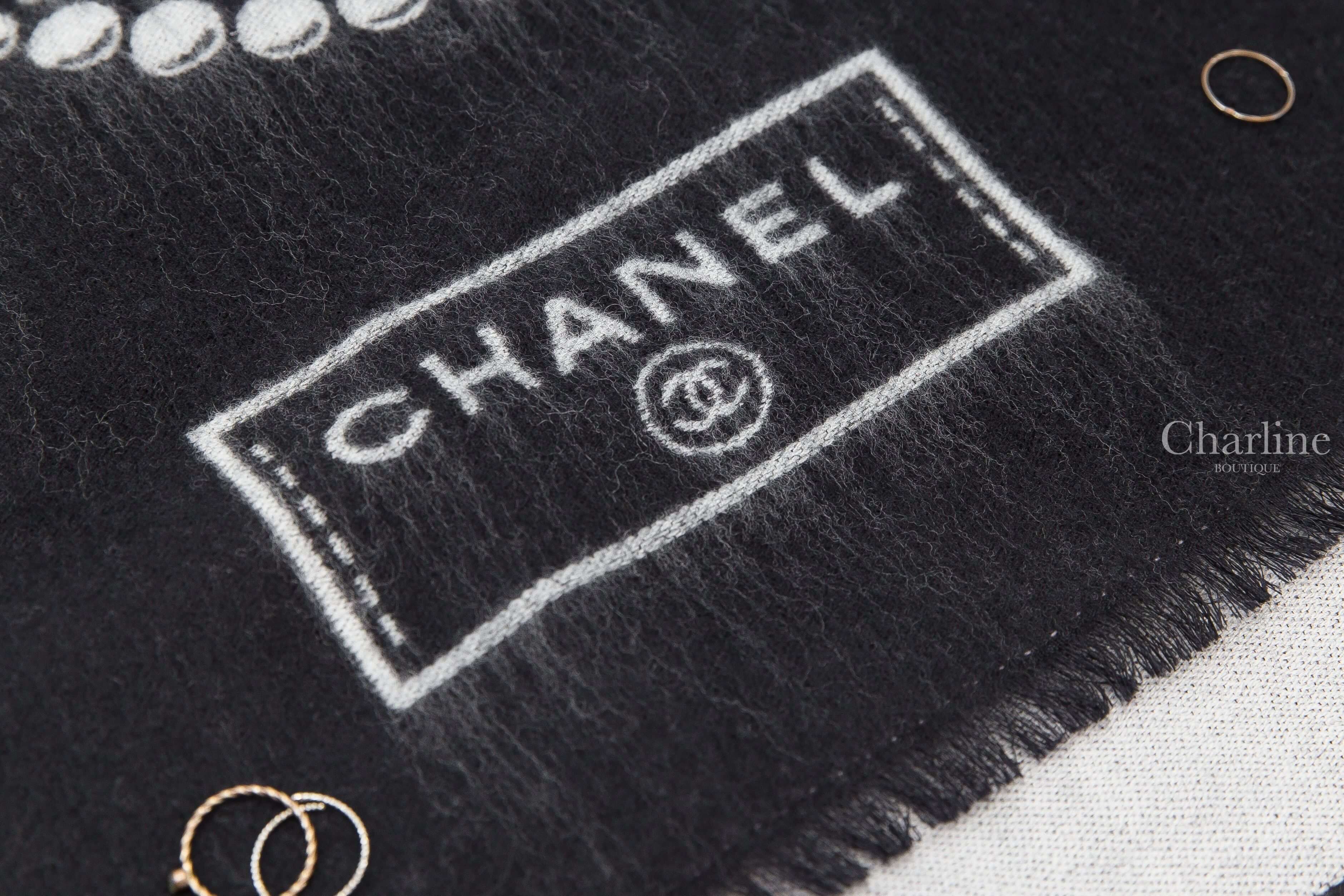 Chanel Scarf 黑底白粉色滿版Chanel元素流蘇羊毛混絲圍巾
