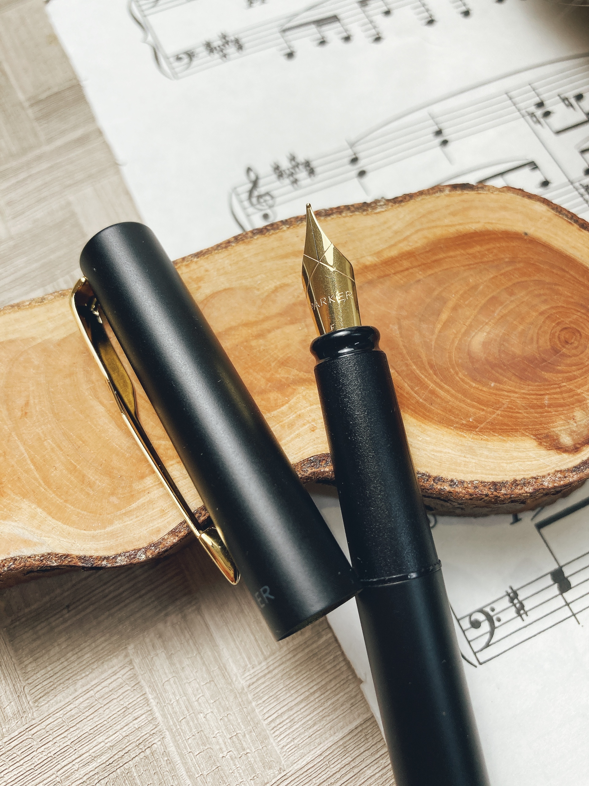 派克 PARKER｜VECTOR 威雅XL系列 霧黑金夾 鋼筆