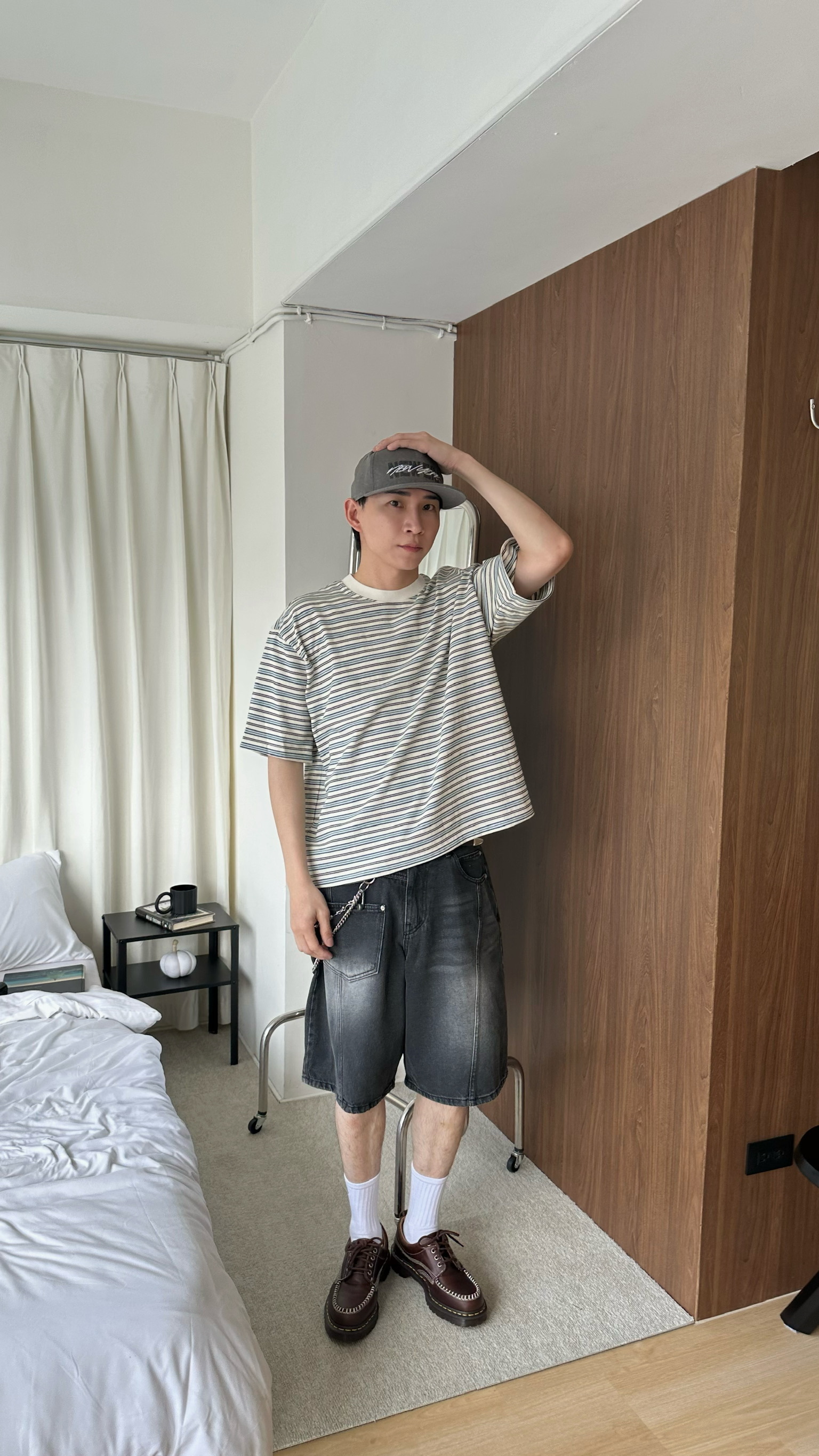 微短版條紋T shirt