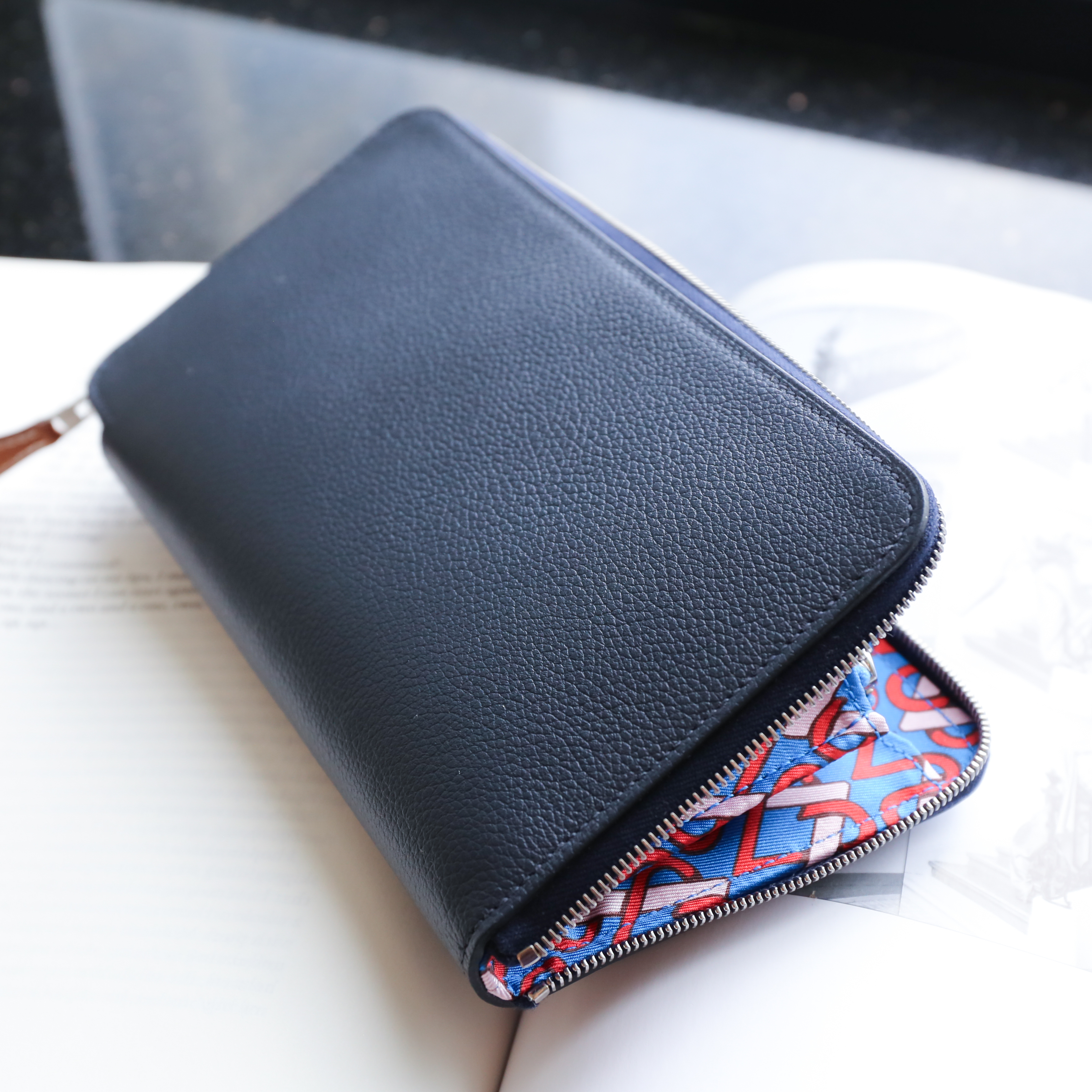 Hermès Silk'In Long Wallet（Evercolor Leather Bleu Nuit Color)