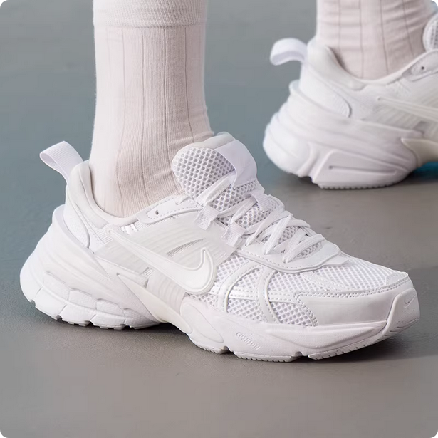 【預訂】NIKE V2K RUN "老爹鞋" 全白-WOMEN