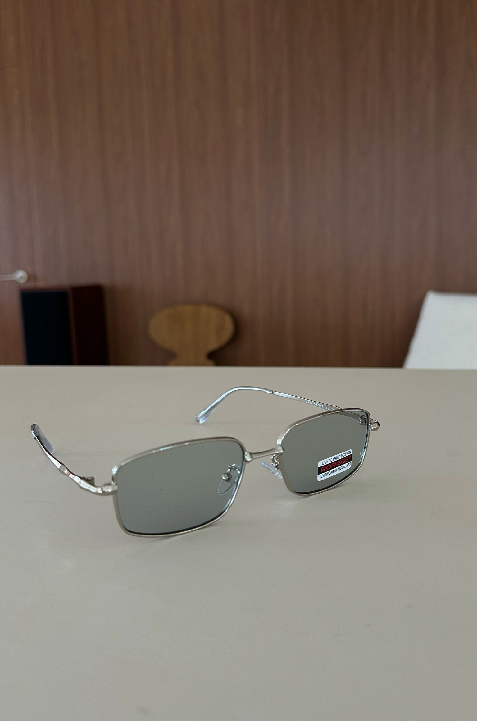 CMF Frame 01: 金屬細框墨鏡