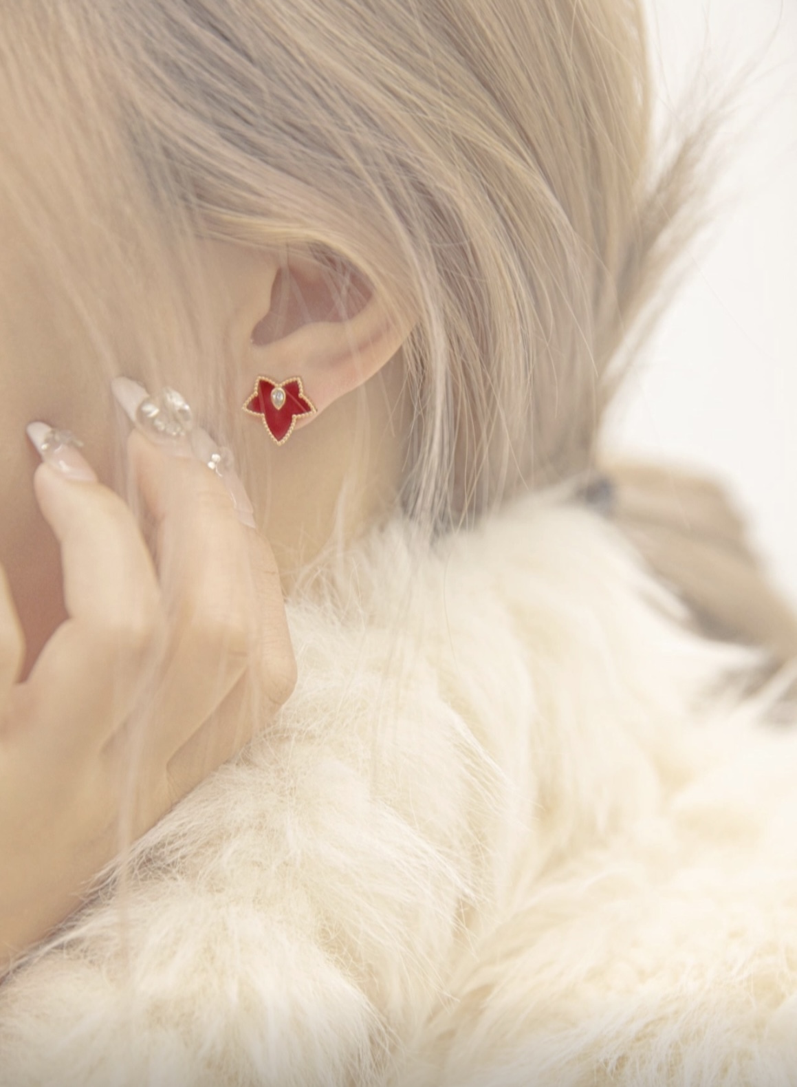 Lola Rose 耳環 (常春藤/ 紅玉髓/ 白母貝)