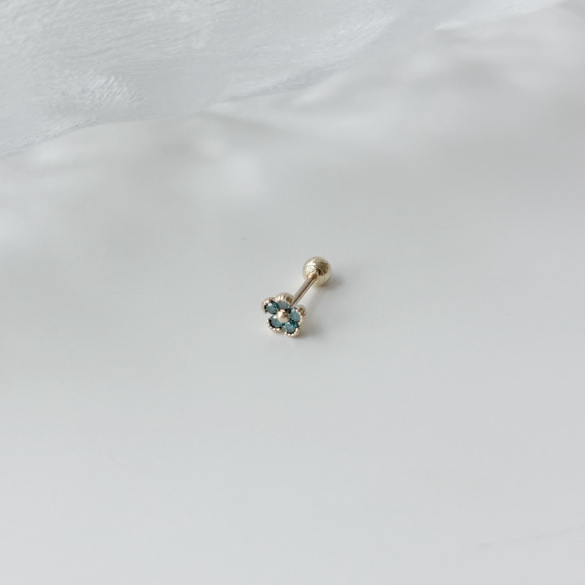 14K小花花藍鑽轉珠耳環