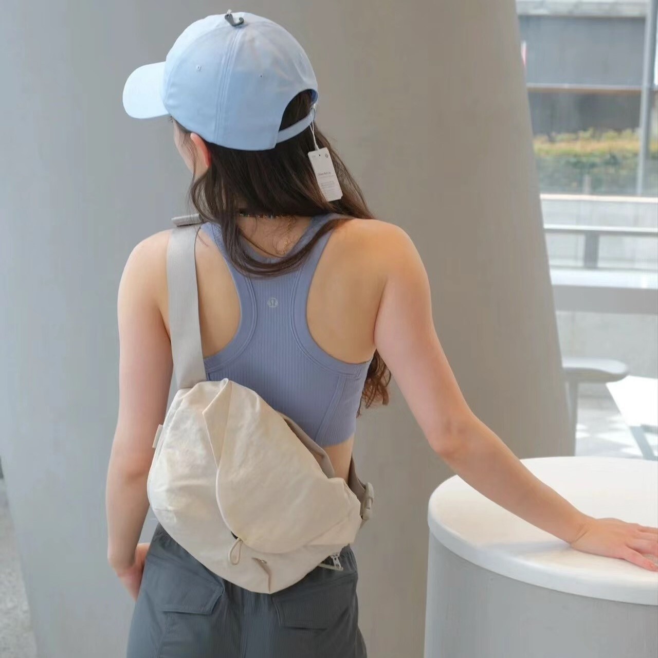 Lululemon Curved Crossbody Bag 3L 斜孭袋