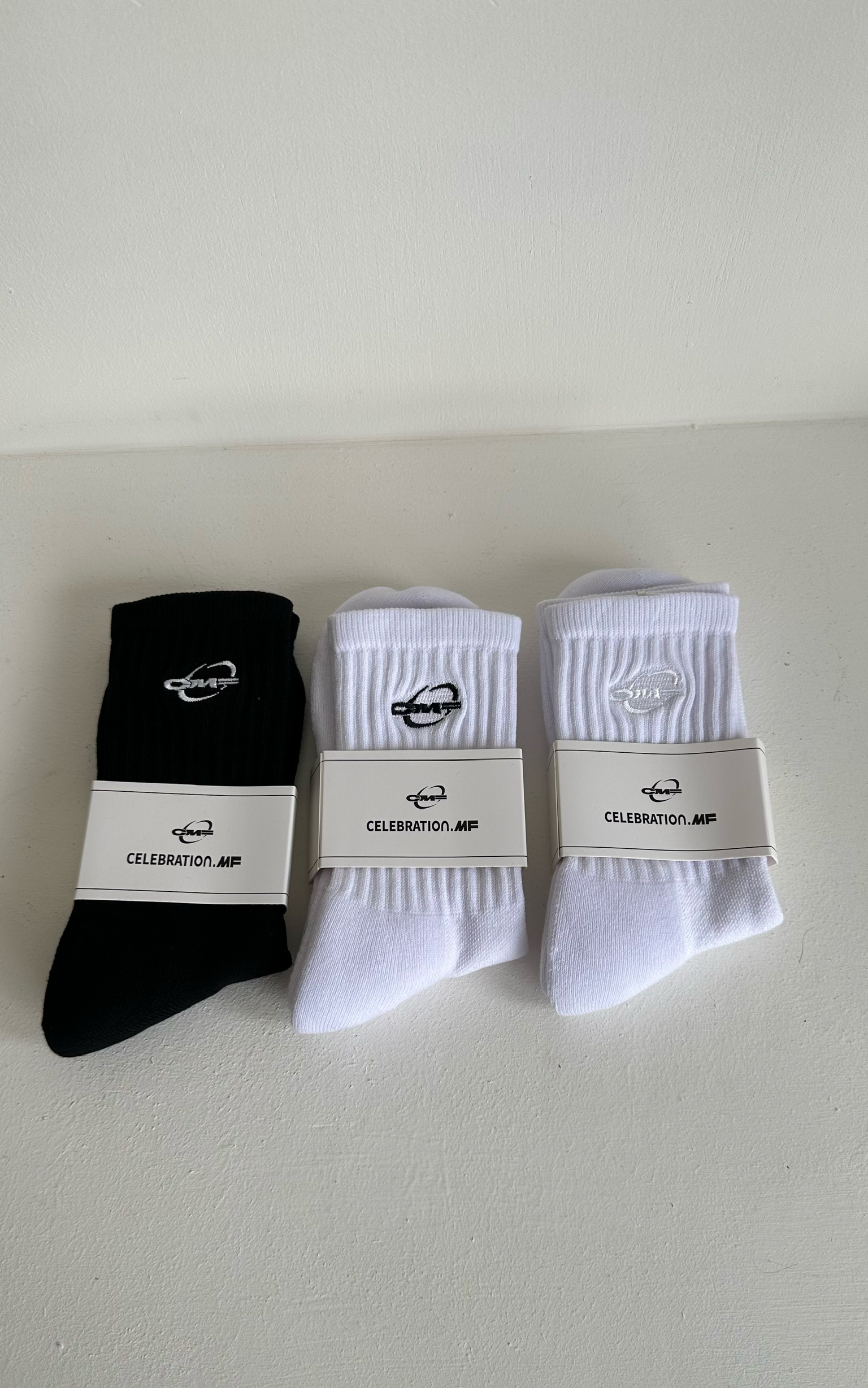 CMF 自設品牌襪 （包色優惠組）