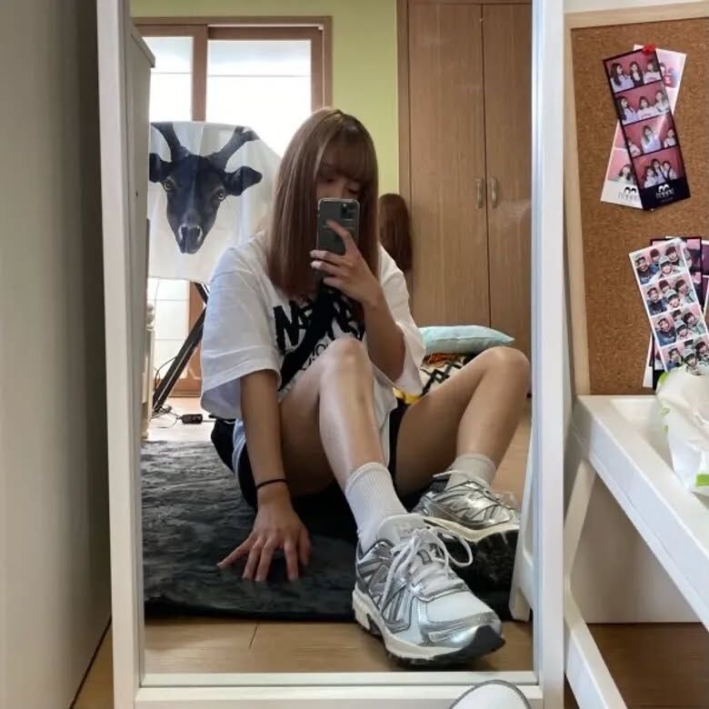 NEW BALANCE 銀色透氣休閒運動鞋 男女慢跑鞋 MT410AG5 輕量登山鞋風格 Aug25