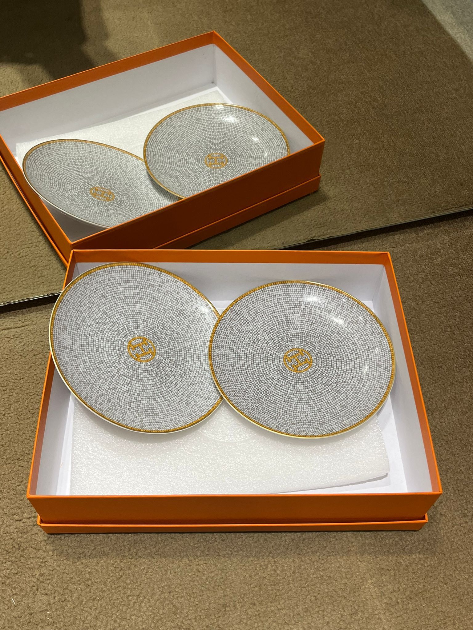 Mosaique au 24 gold bread and butter plate 16cm（一套有2隻）