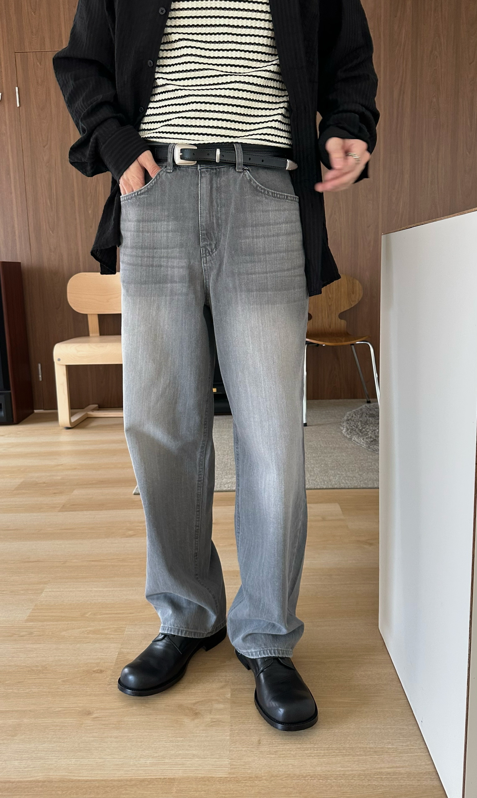 乾淨淺灰繭型牛仔褲☝🏻