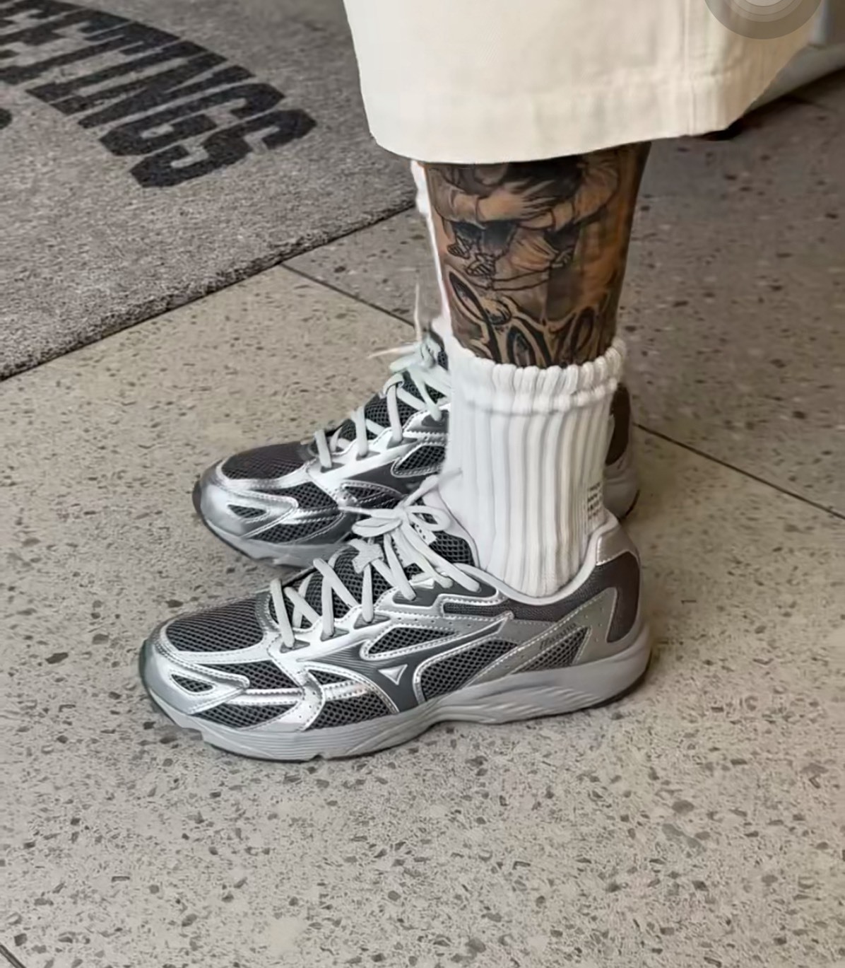 Mizuno 銀灰 慢跑鞋 男女款 低筒跑鞋 輕量舒適百搭 運動休閒鞋 SPARK CN III Aug25