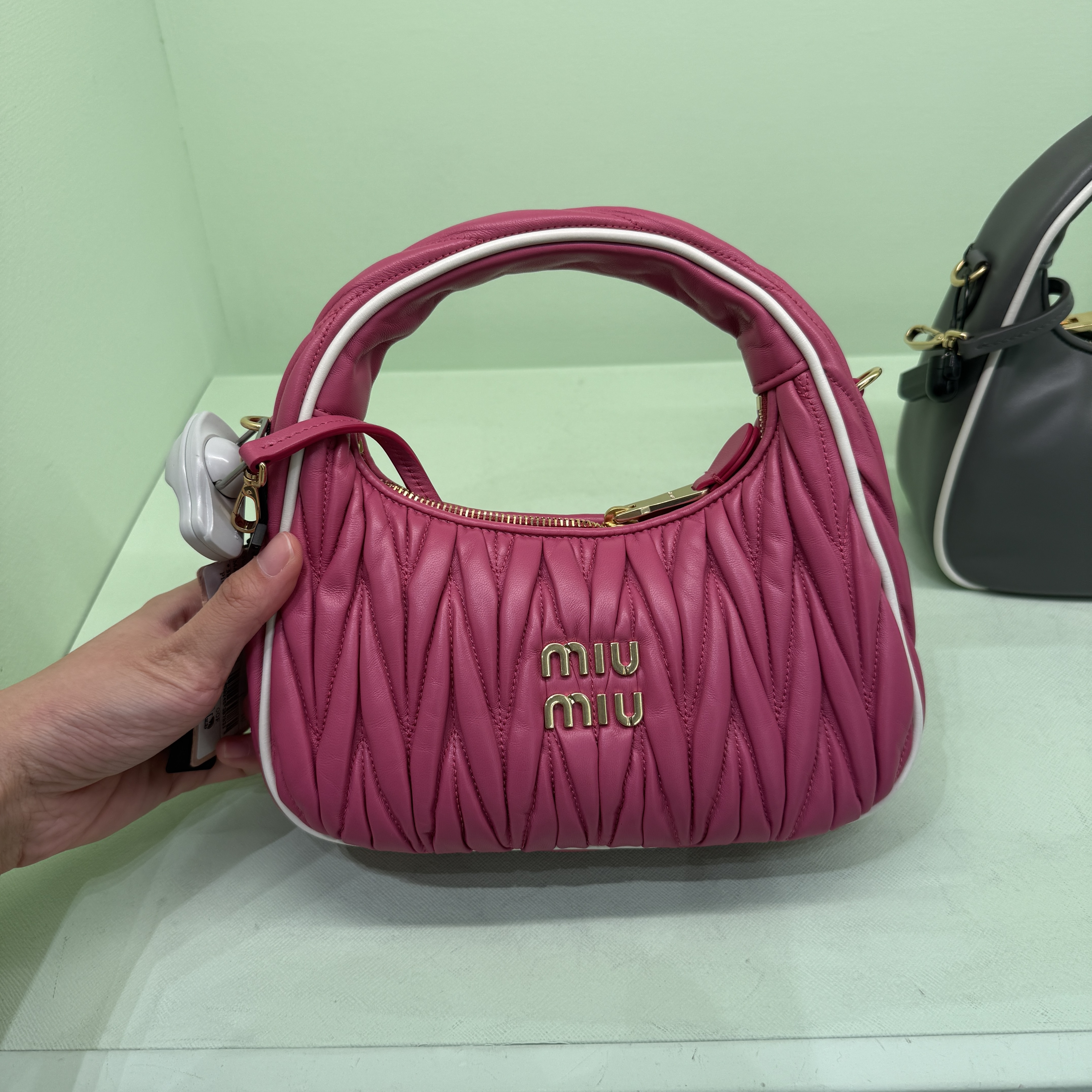 Miumiu Wander matelassé nappa leather hobo bag Pink 5BC125