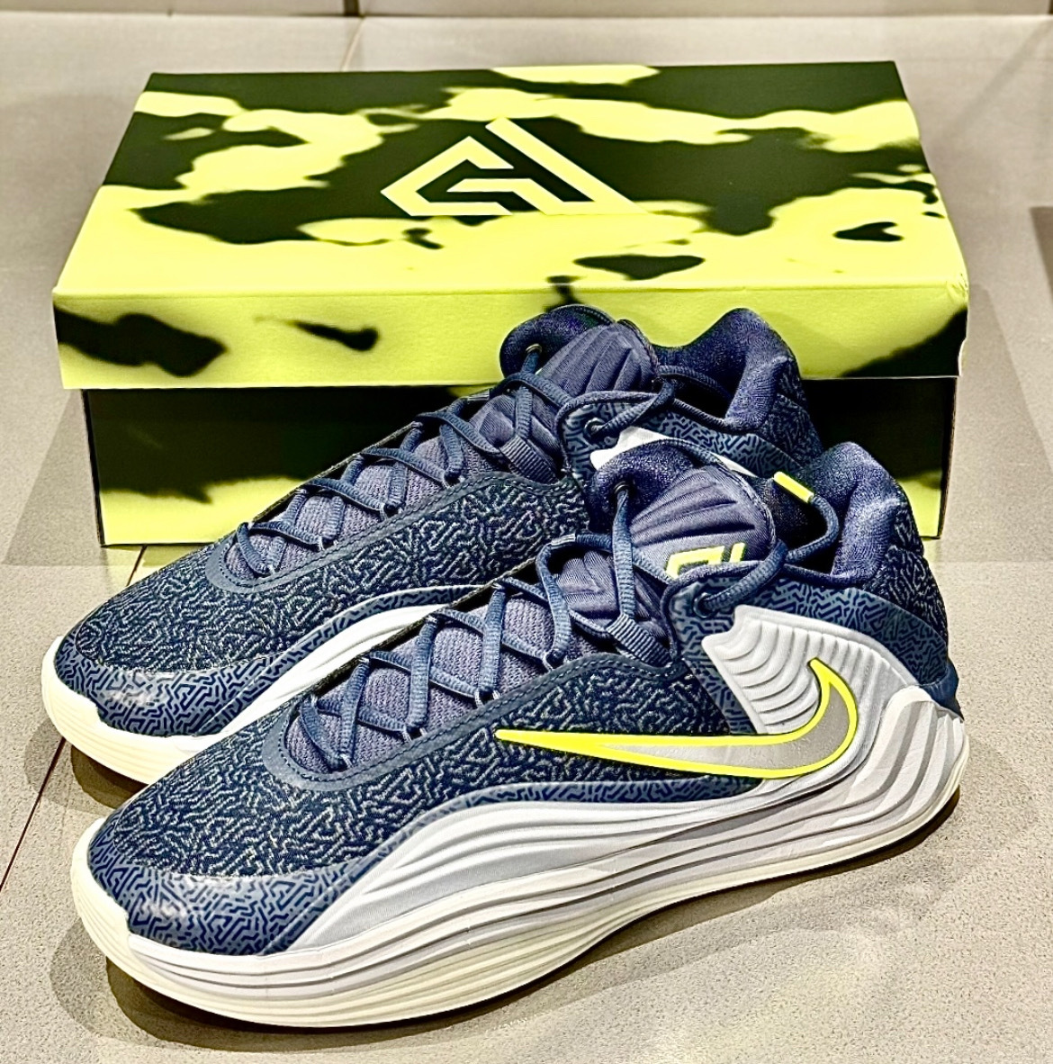 [特價售出無退換] 男鞋 NIKE GIANNIS FREAK 7 SE EP 灰海軍藍 字母哥 實戰 緩震 回彈 籃球鞋【II2440-400】