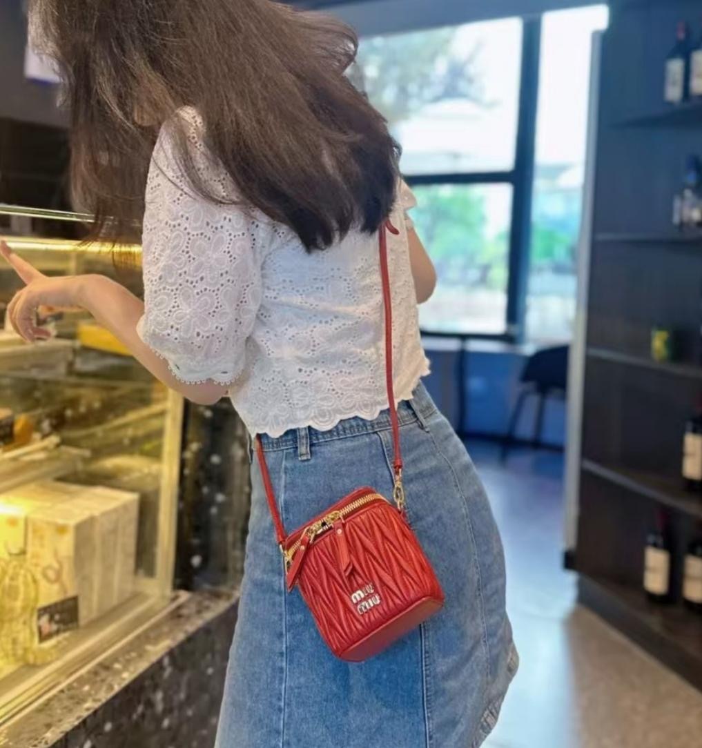 Outlet Miu Miu Mini Vanity Case