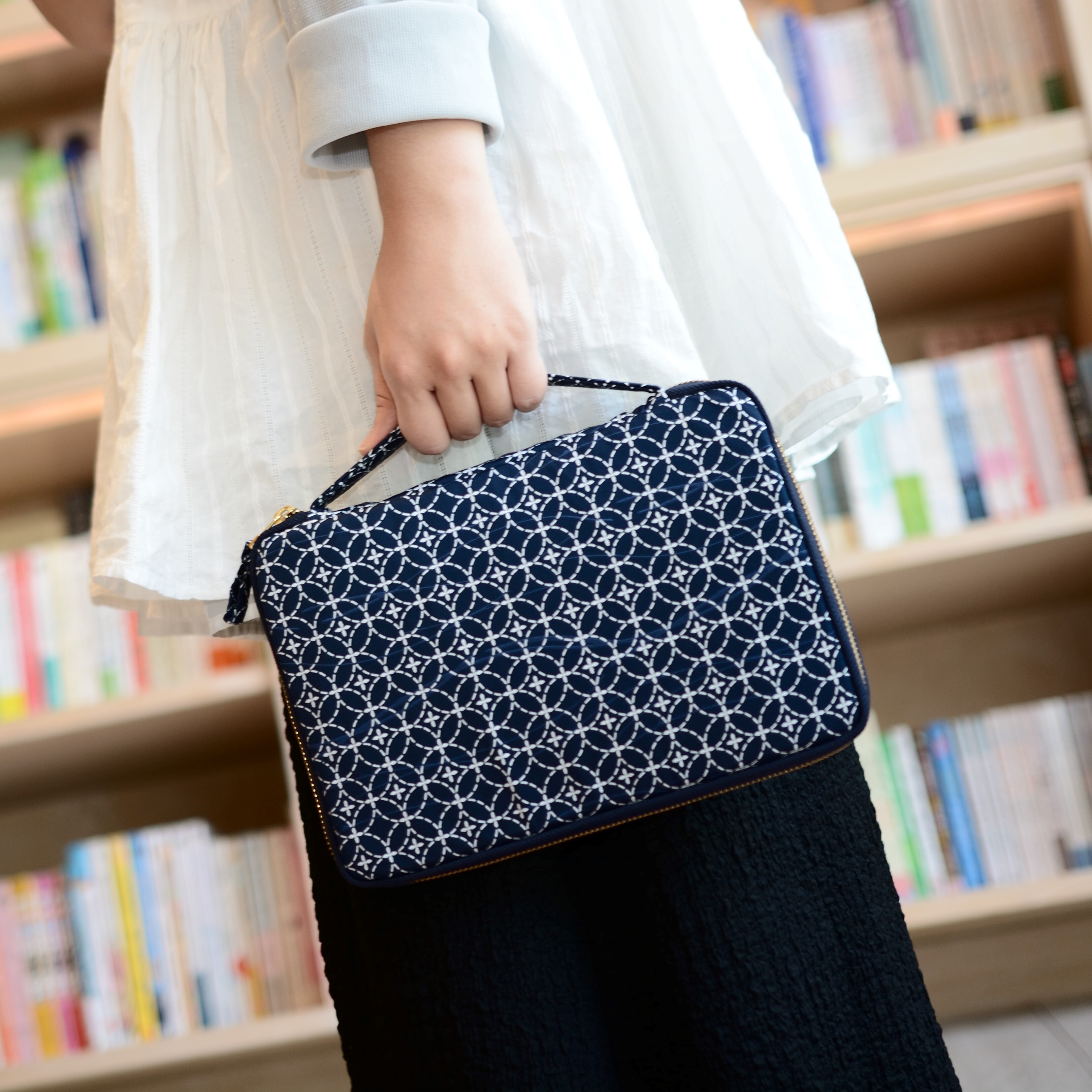 Kyokuhaku 10入寬版手提筆袋 記憶