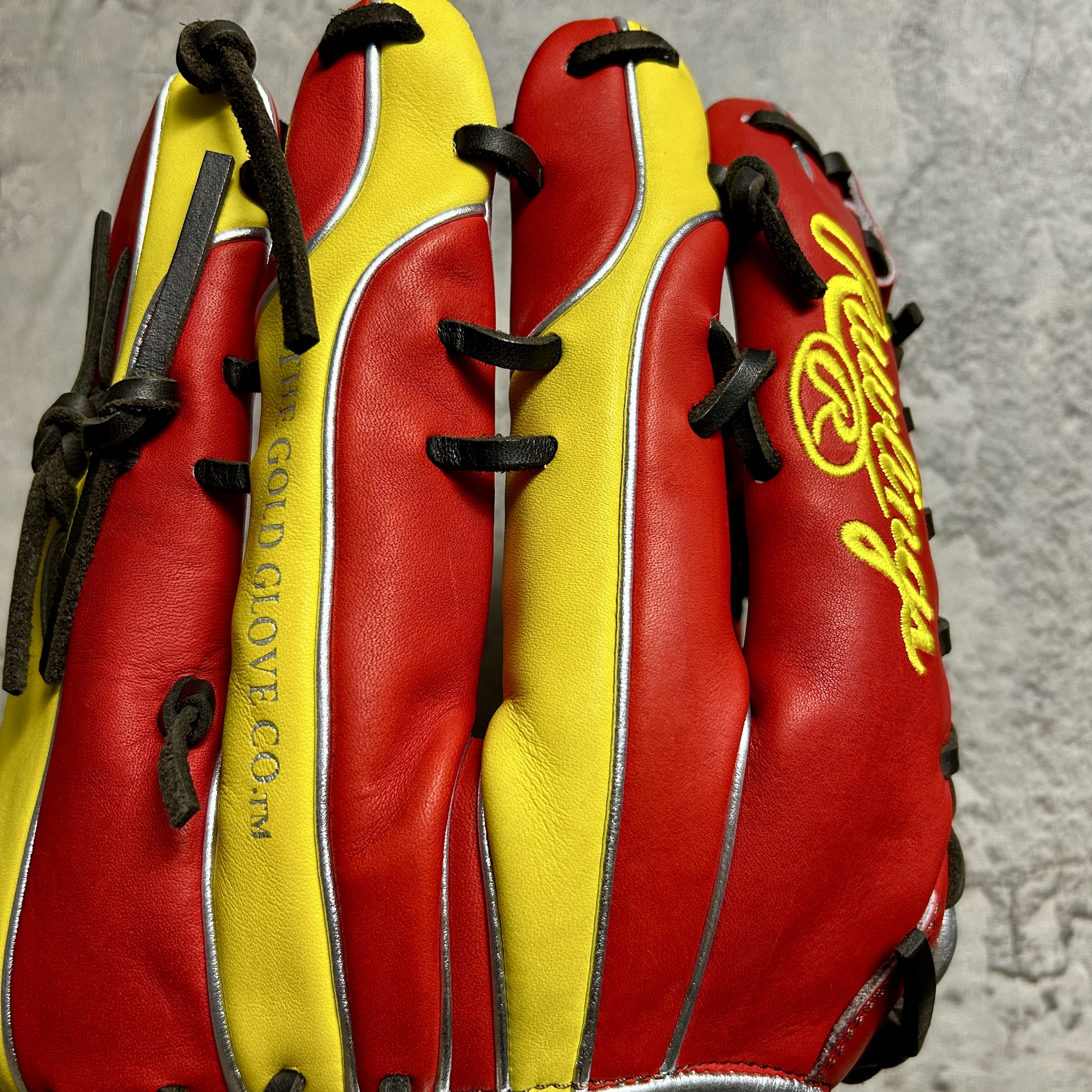 【新品未使用】Rawlings 軟式　外野用　店舗別注　Tatis Jr.風 楽天市場】【刺繍サービス 軟式グラブ 外野手用】 ローリングス