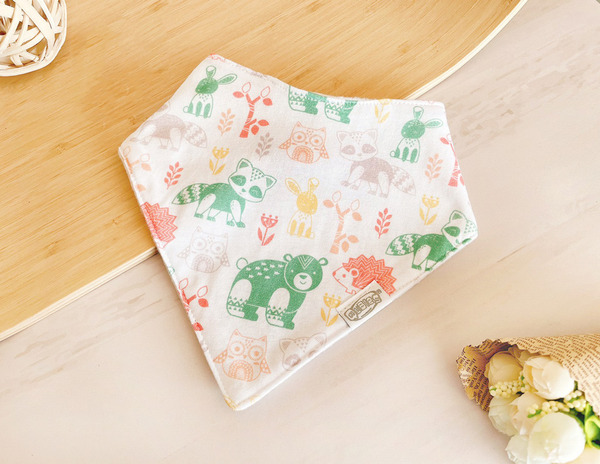 Qubies 三角圍兜 動物森林