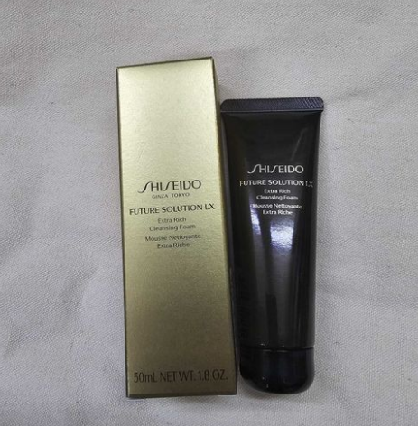 UR32 SHISEIDO Future Solution LX  晶鑽煥亮再生潔面泡沫 50m l"原價 $550/125ml  (新舊版本隨機出貨)" 特價$85/1 $160/2 "2026下半年 至 2027 (隨機出貨)"
