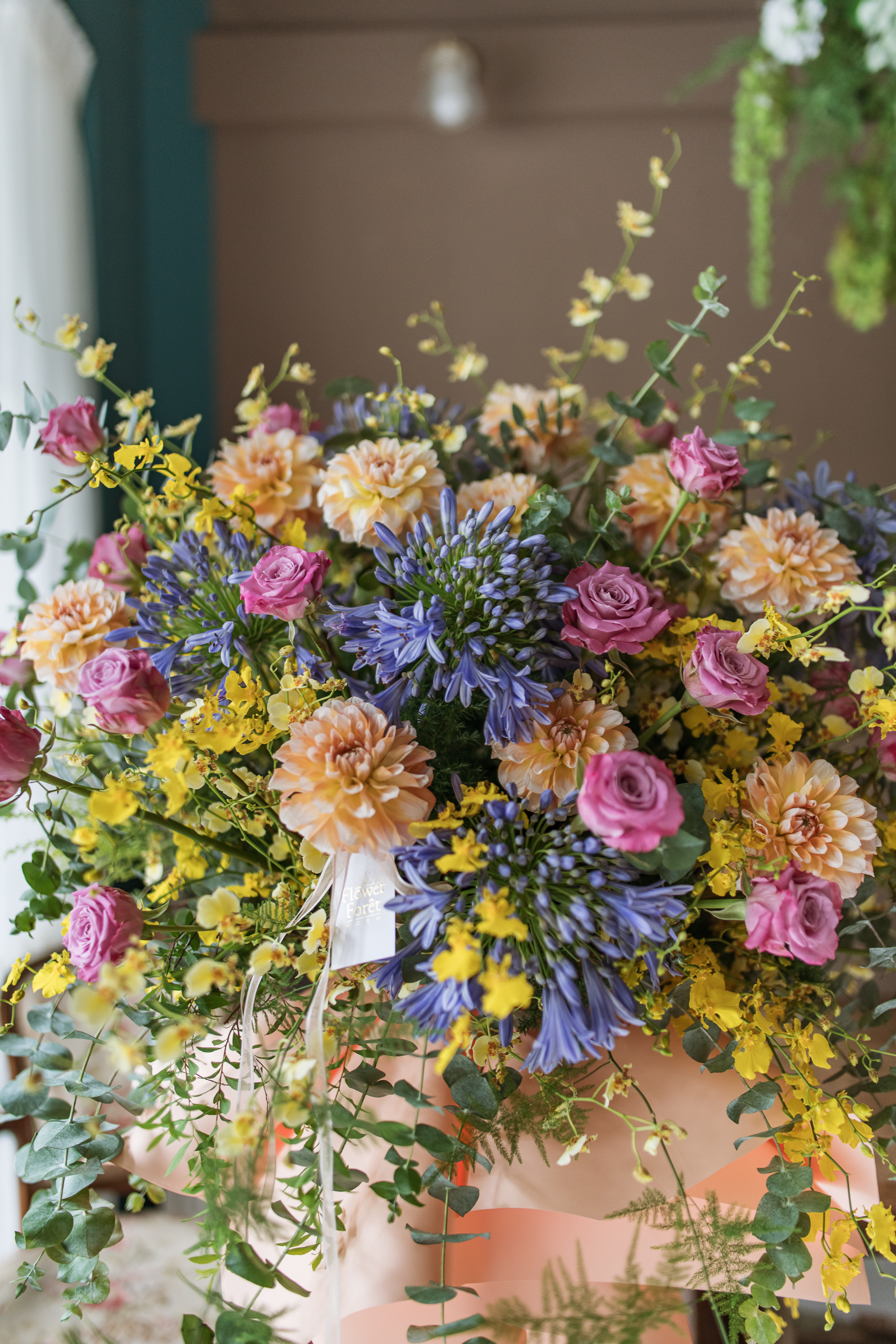 紫耀吉慶 | 高架花籃