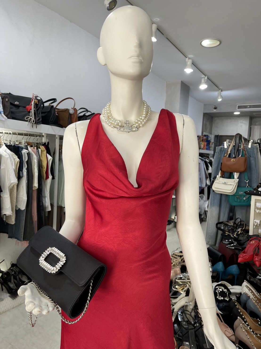 綢緞垂墜領 收腰長洋裝(紅/咖)