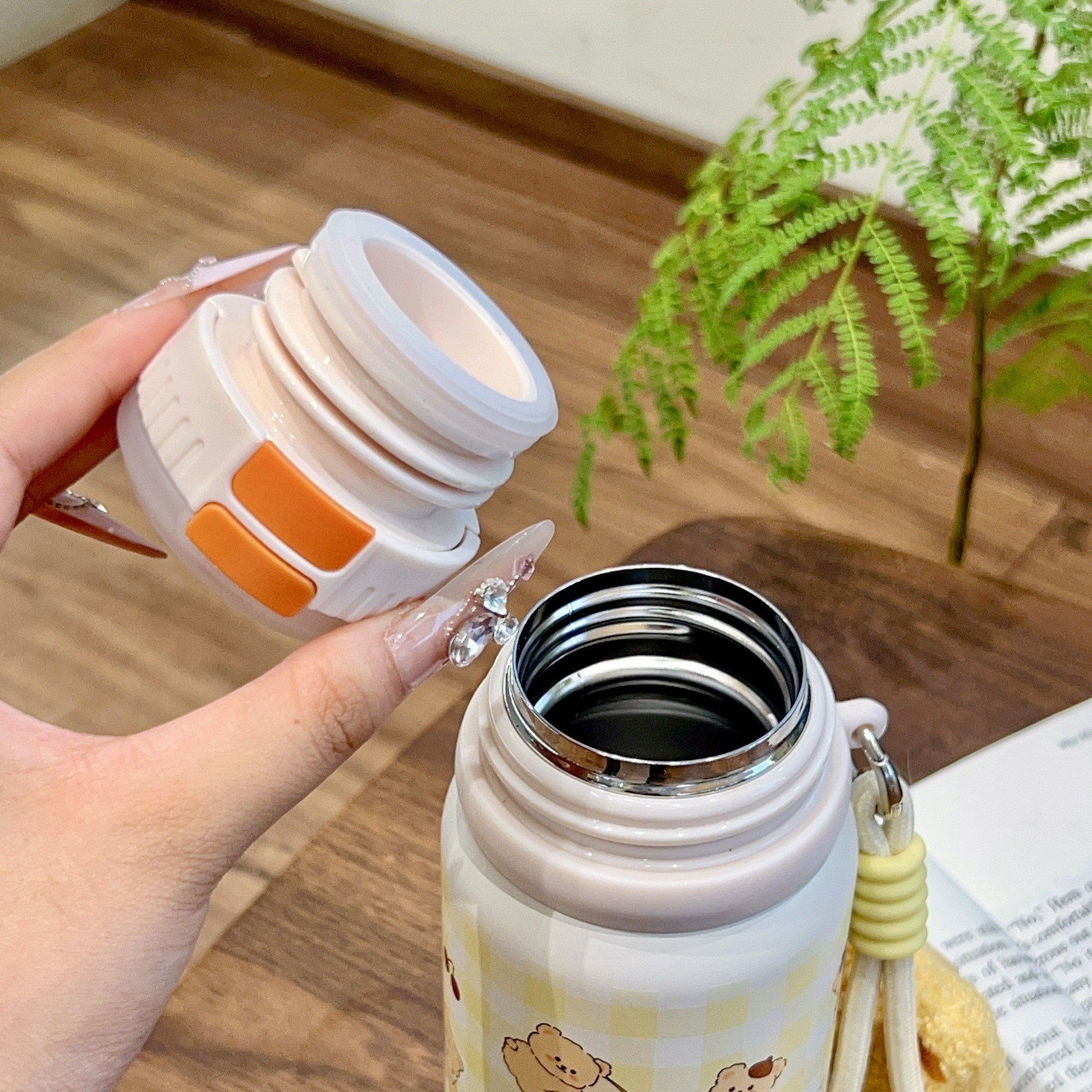 600ML Korean Style Dual-Use Straw 316 Stainless Steel Thermal Bottle