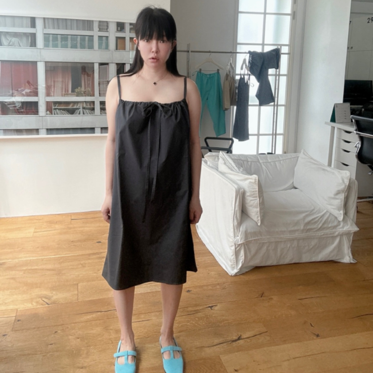 韓國 VL 細繩背心洋裝 霧面黑