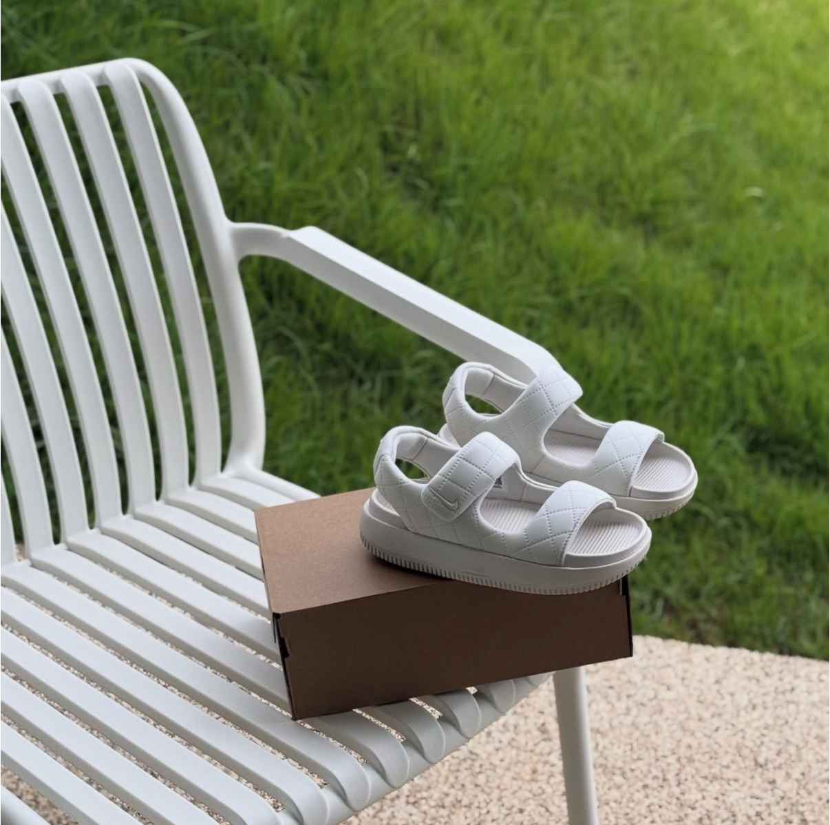 Nike Calm SE 奶白小香風 麵包涼鞋 全白 菱格紋 增高 厚底 女鞋 HJ9000-001/預購