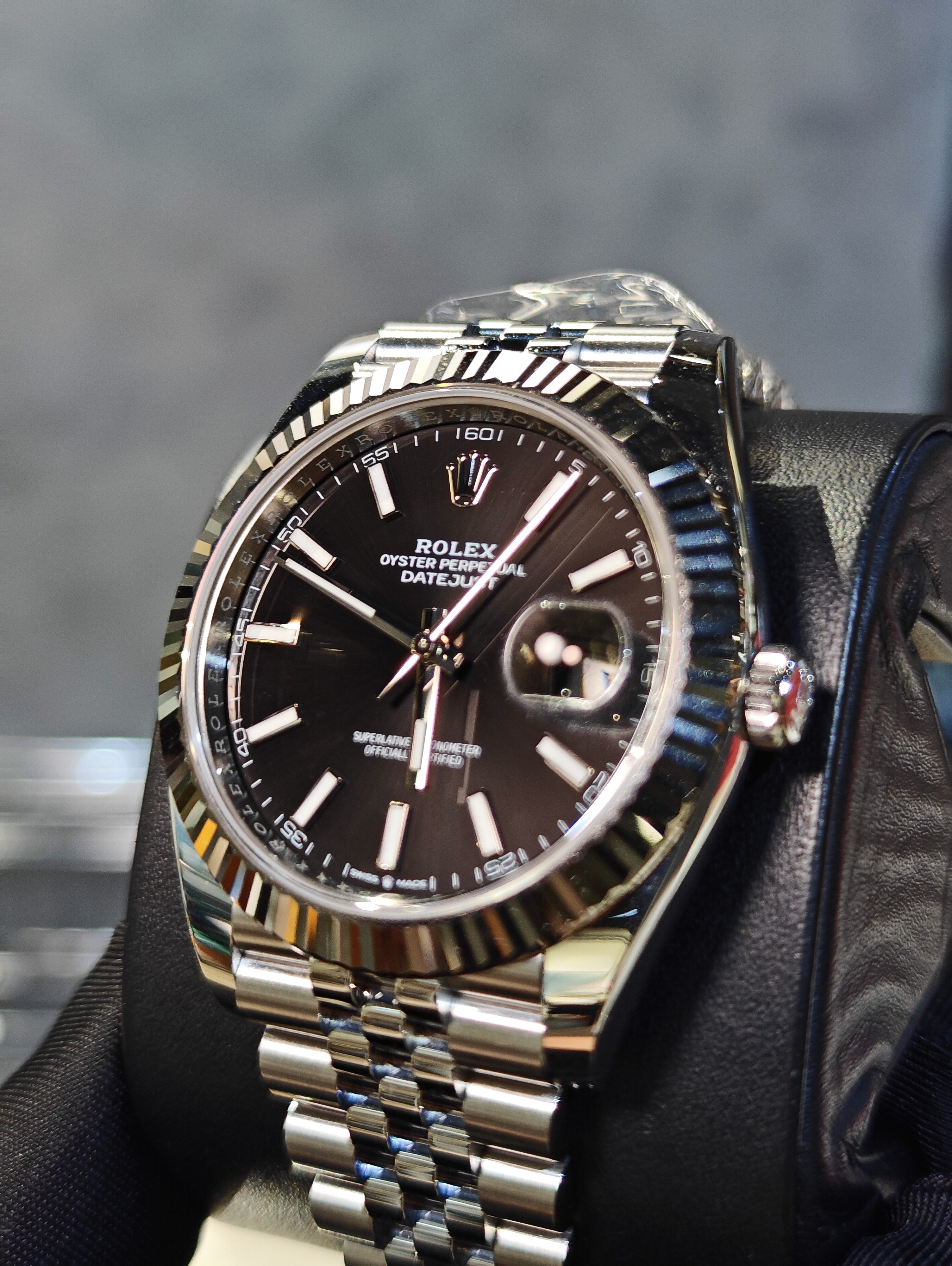 BRAND NEW ROLEX 126334 BLACK DIAL DATEJUST 41mm  JUBILEE STRAP STAINLESS STEEL