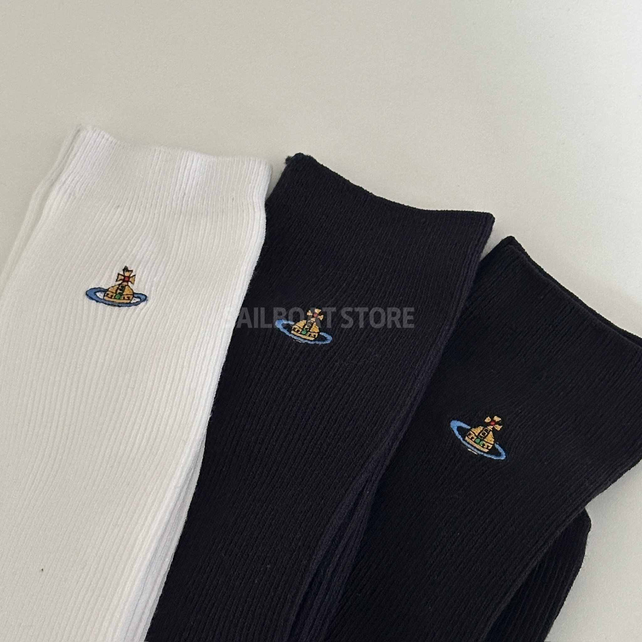 #現貨供應 VIVIENNE WESTWOOD 長襪 襪子