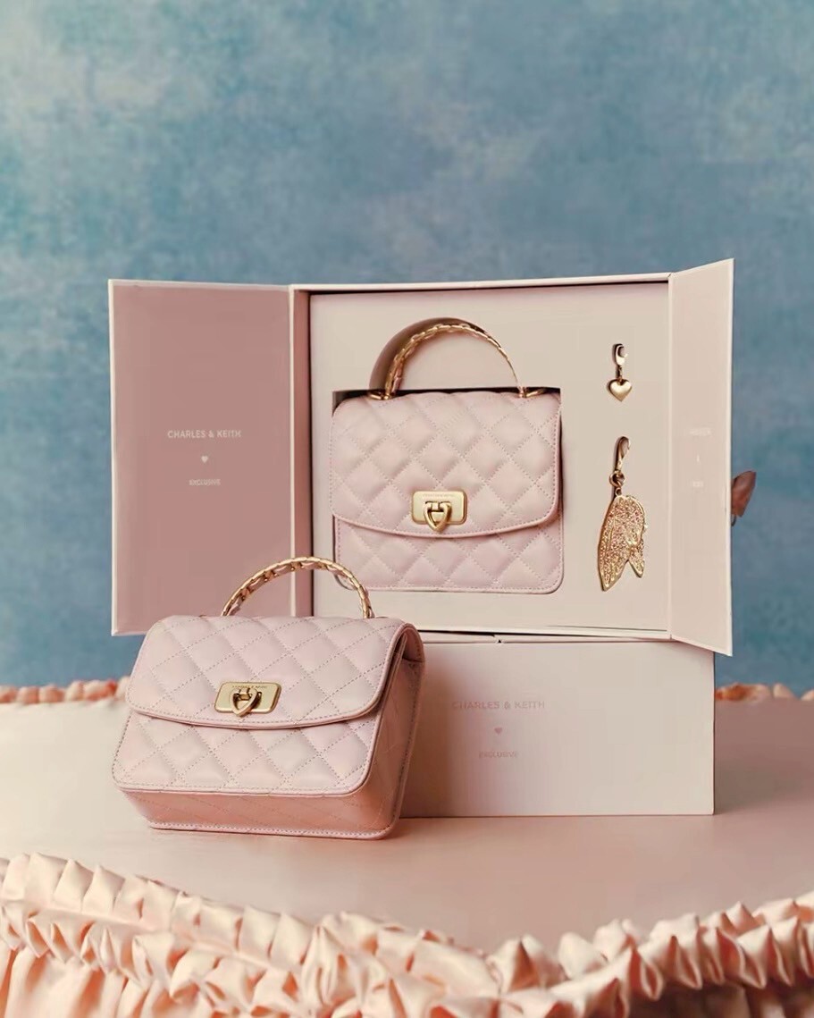 CHARLES & KEITH 小CK 七夕限定禮盒 菱格小方包 粉色 鍊條包 肩背包
