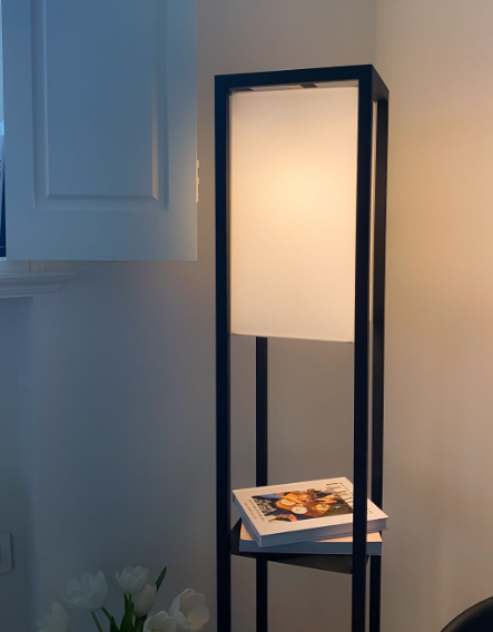 L008 - 韓國製置物座地燈