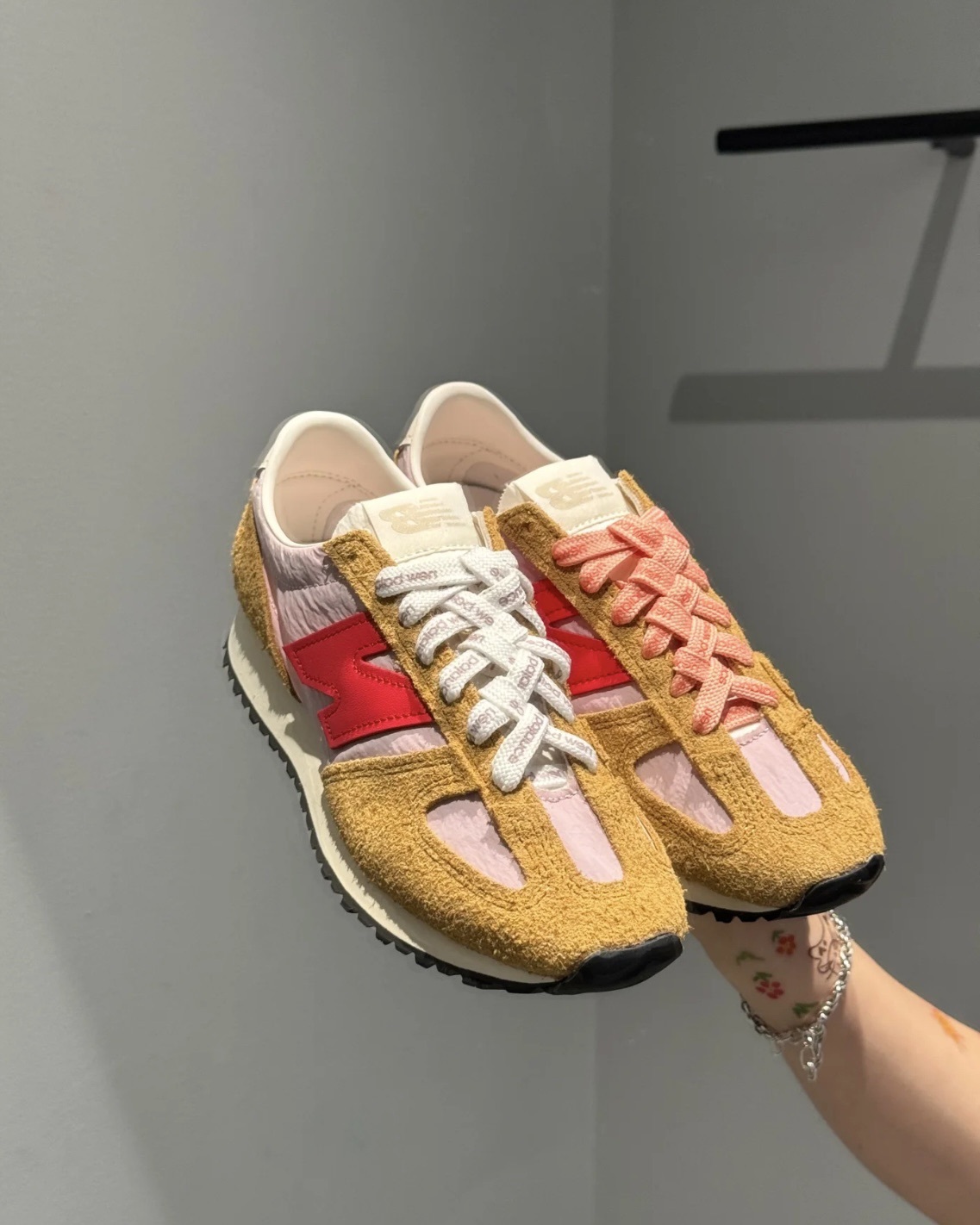 <張員瑛 李知恩同款!>New Balance NB 471 麂皮 焦糖粉橘 U471AN