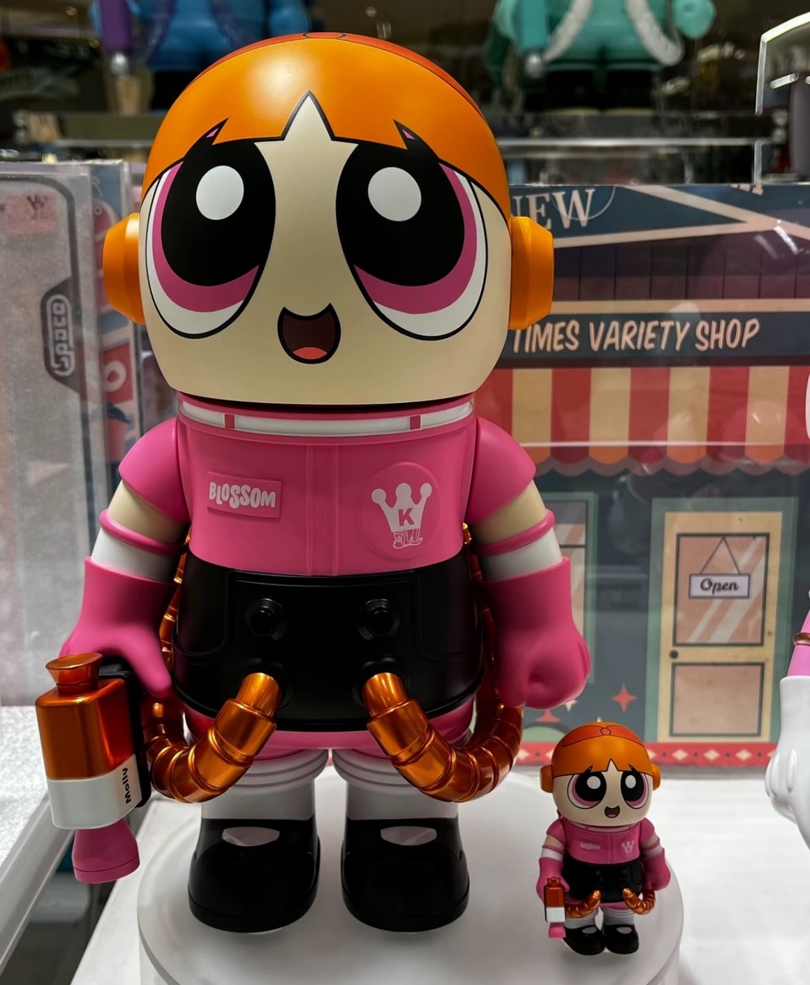 POP MART 泡泡瑪特 MEGA SPACE MOLLY 花花 飛天小女警系列 400%+100% 潮流公仔 趙露思同款 Aug25