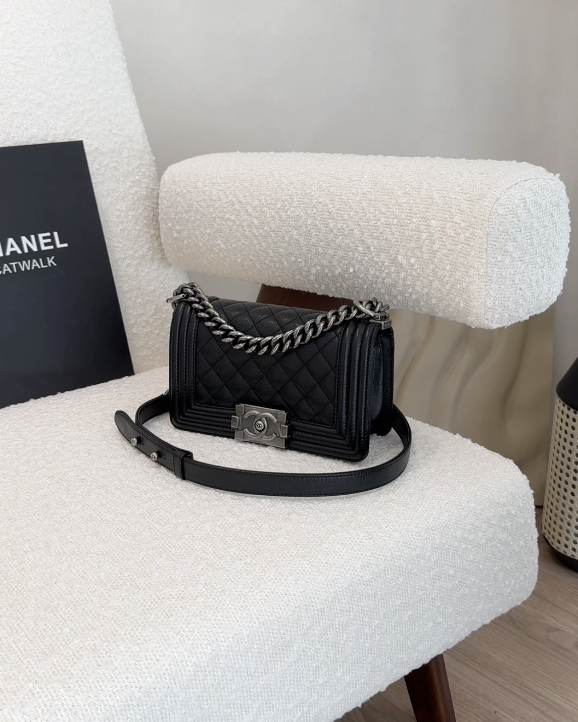 CHANEL｜BOY20 黑牛銀