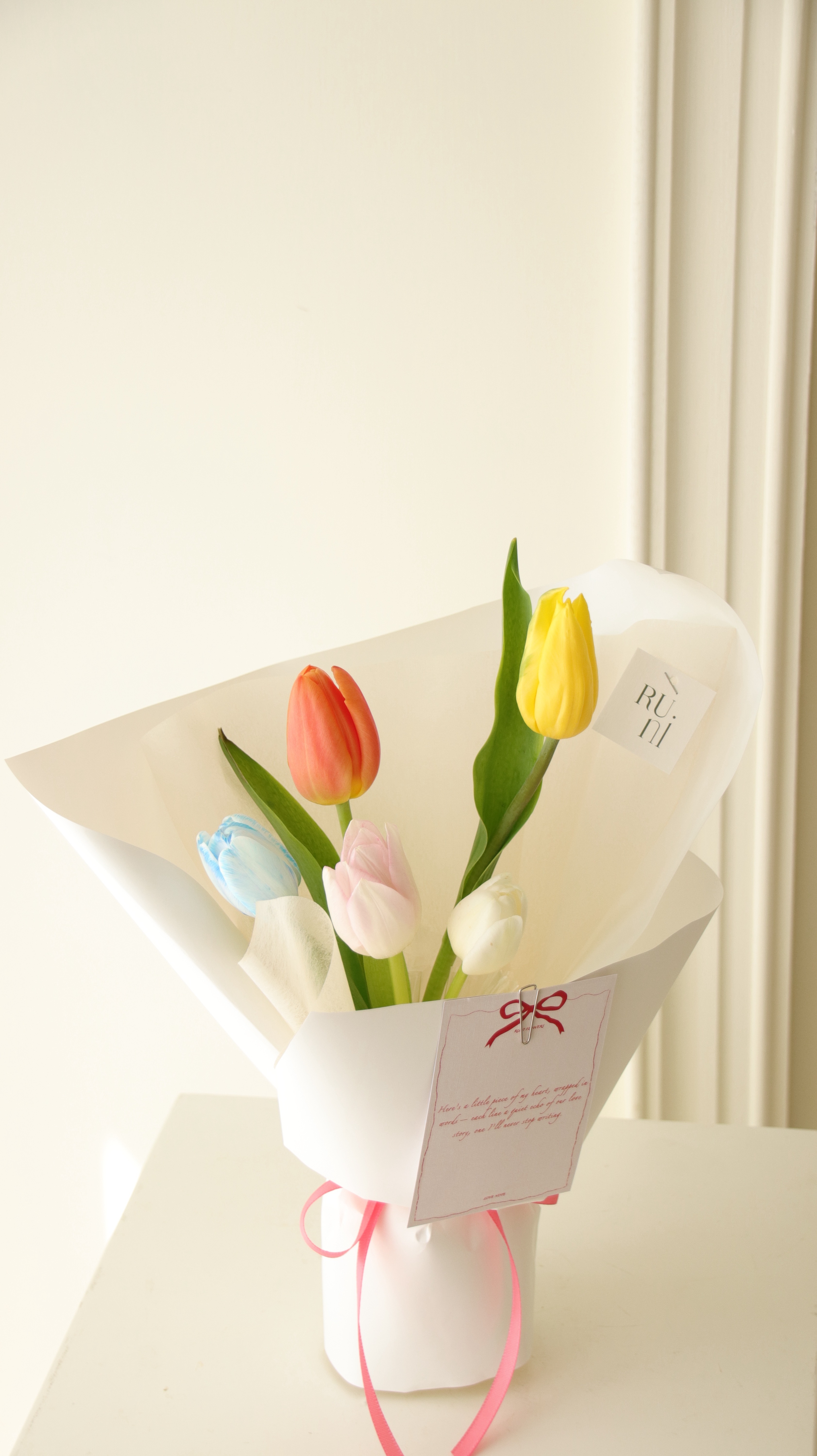 經典復刻 彩虹糖鬱金香鮮花花束