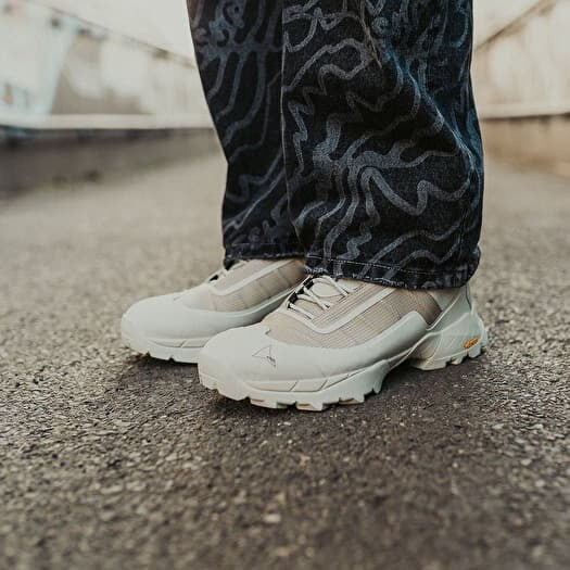 【Focus Store】預購 ROA Katharina Light "Off-White" 米白 251204M237009