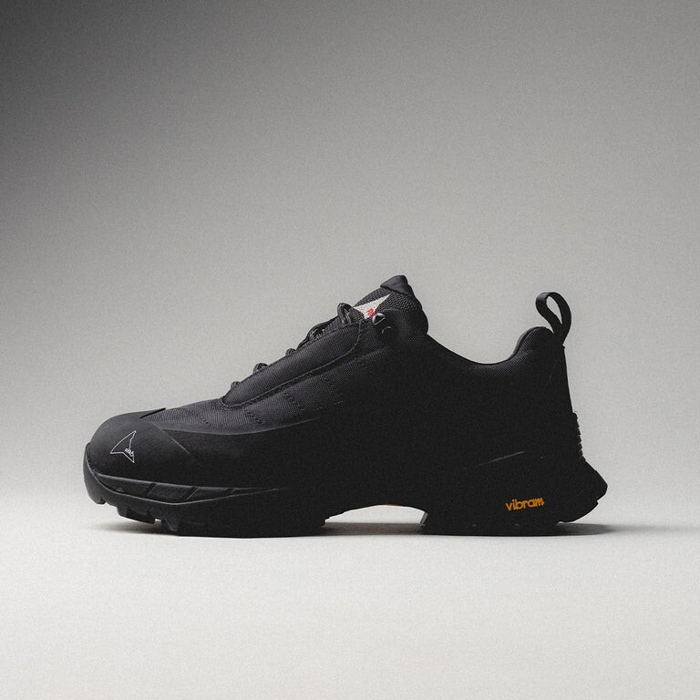 【Focus Store】預購 ROA Katharina Light "Black" 黑 251204M237011