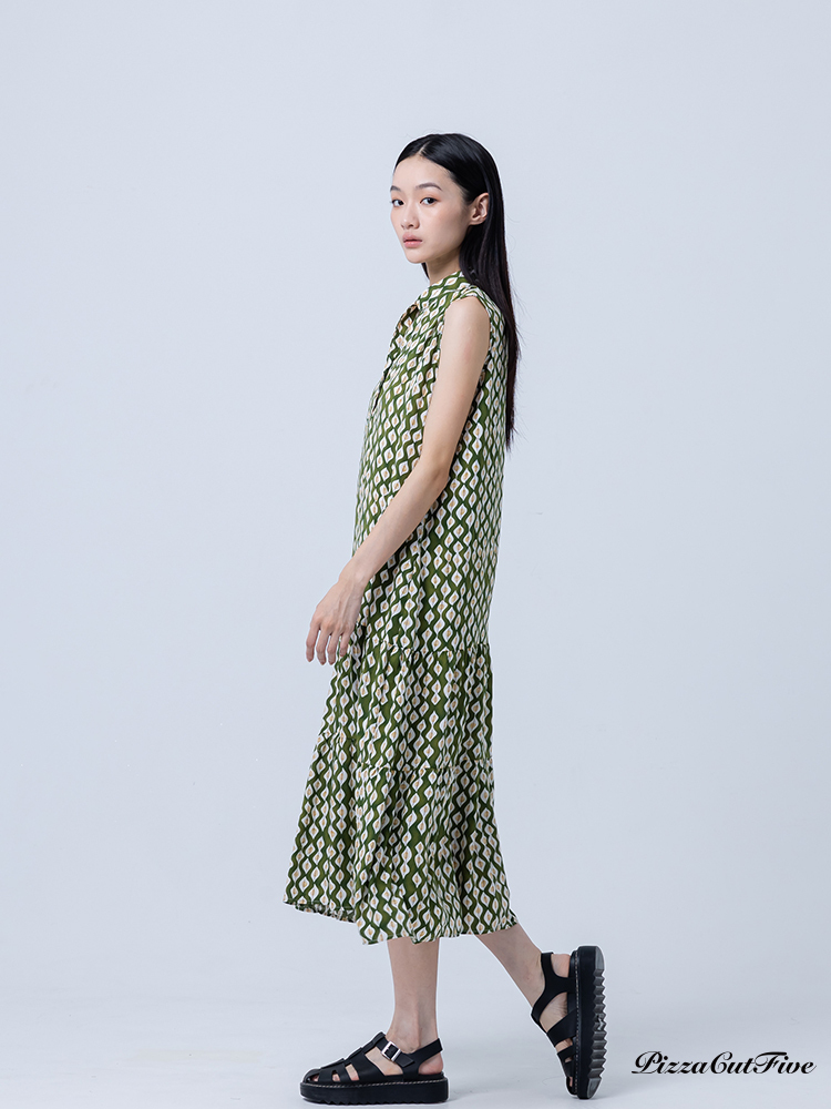 [兩件1580｜涼感洋裝] 波紋菱狀立領無袖蛋糕洋裝 PizzaCutFive PCF252486105