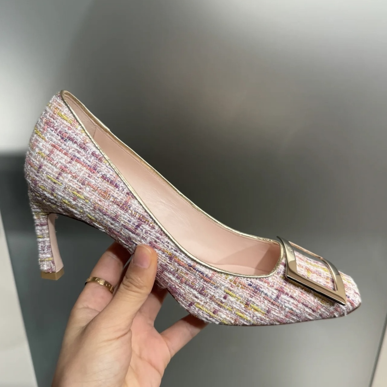 Roger Vivier RV trompette heels 70mm tweed pink