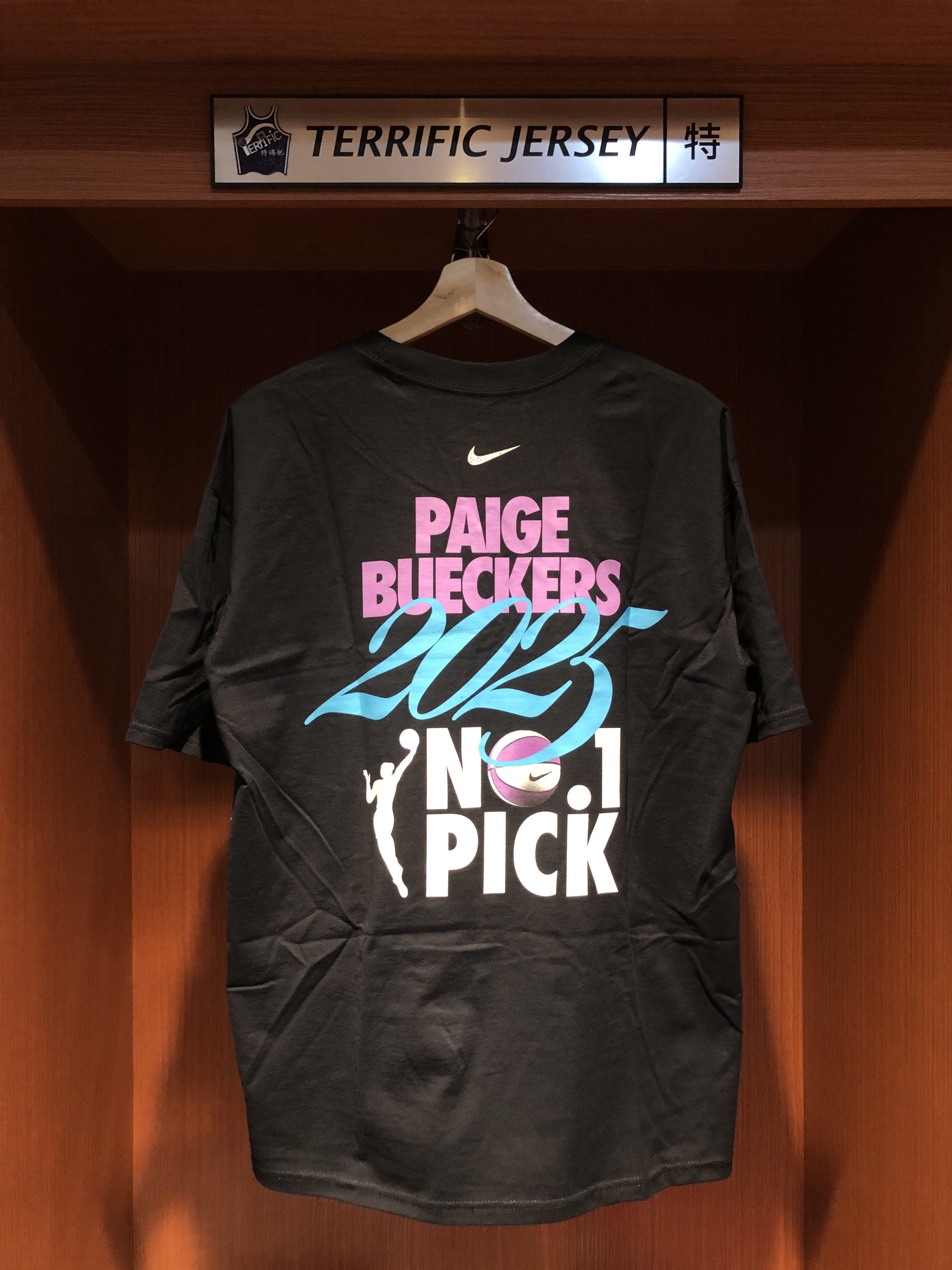 WNBA短袖 Paige Bueckers 達拉斯飛馬 選秀狀元 第一順位 Rookie Nike Tee 棉質 全新
