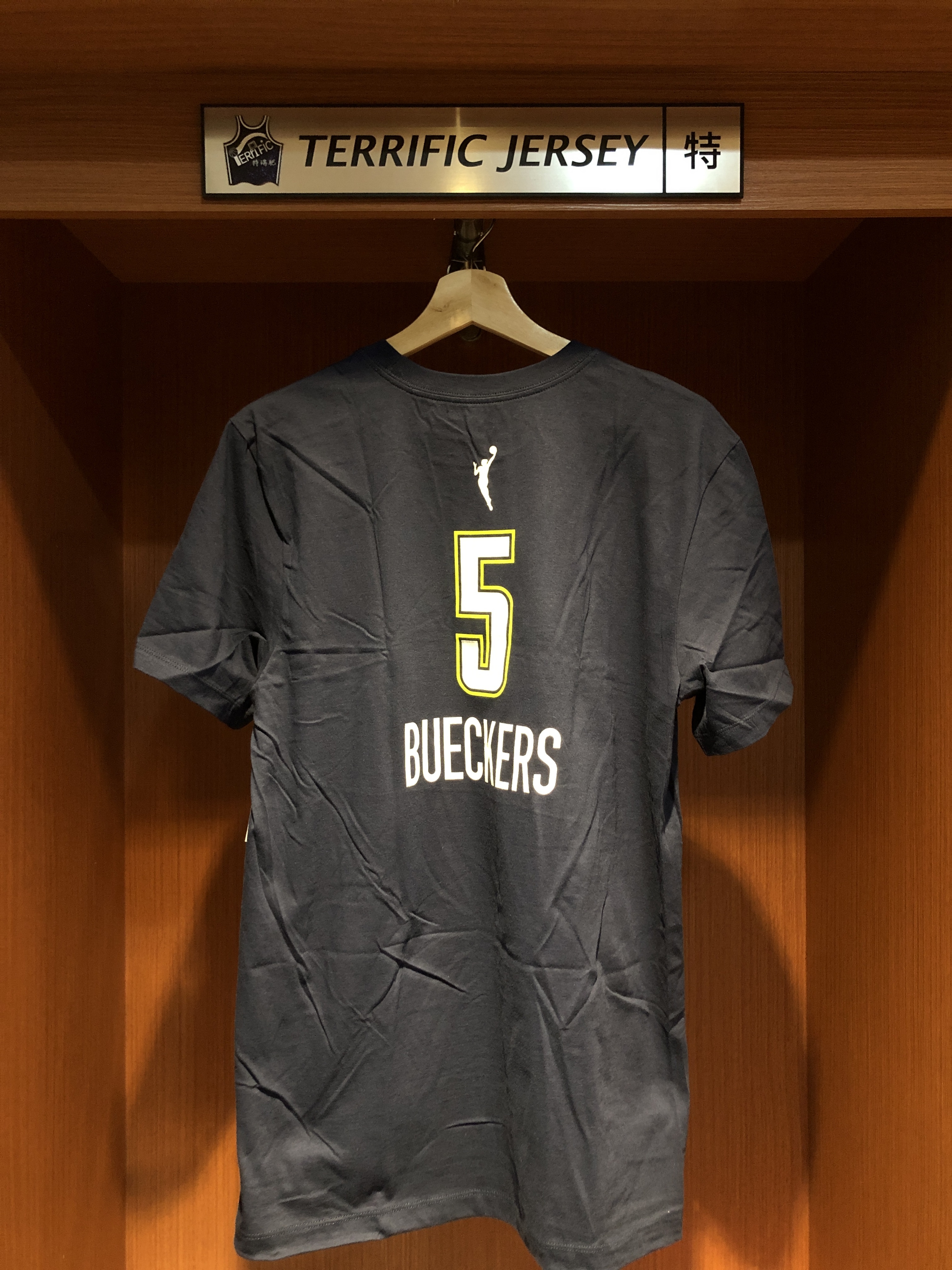 WNBA短袖 Paige Bueckers 達拉斯飛馬深藍 Nike Player Name Tee 棉質短袖 全新