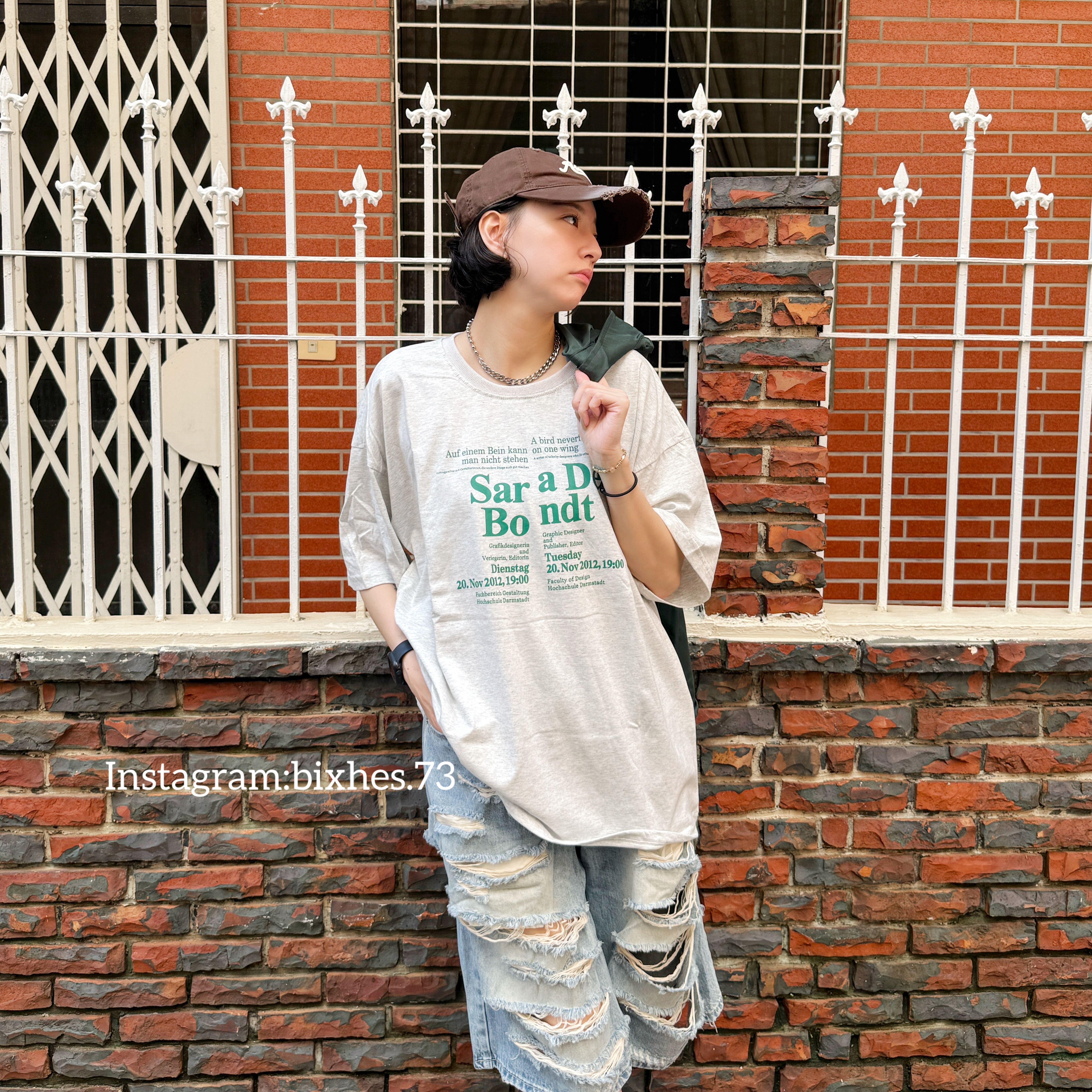 斷層字寬鬆短T(A00037)