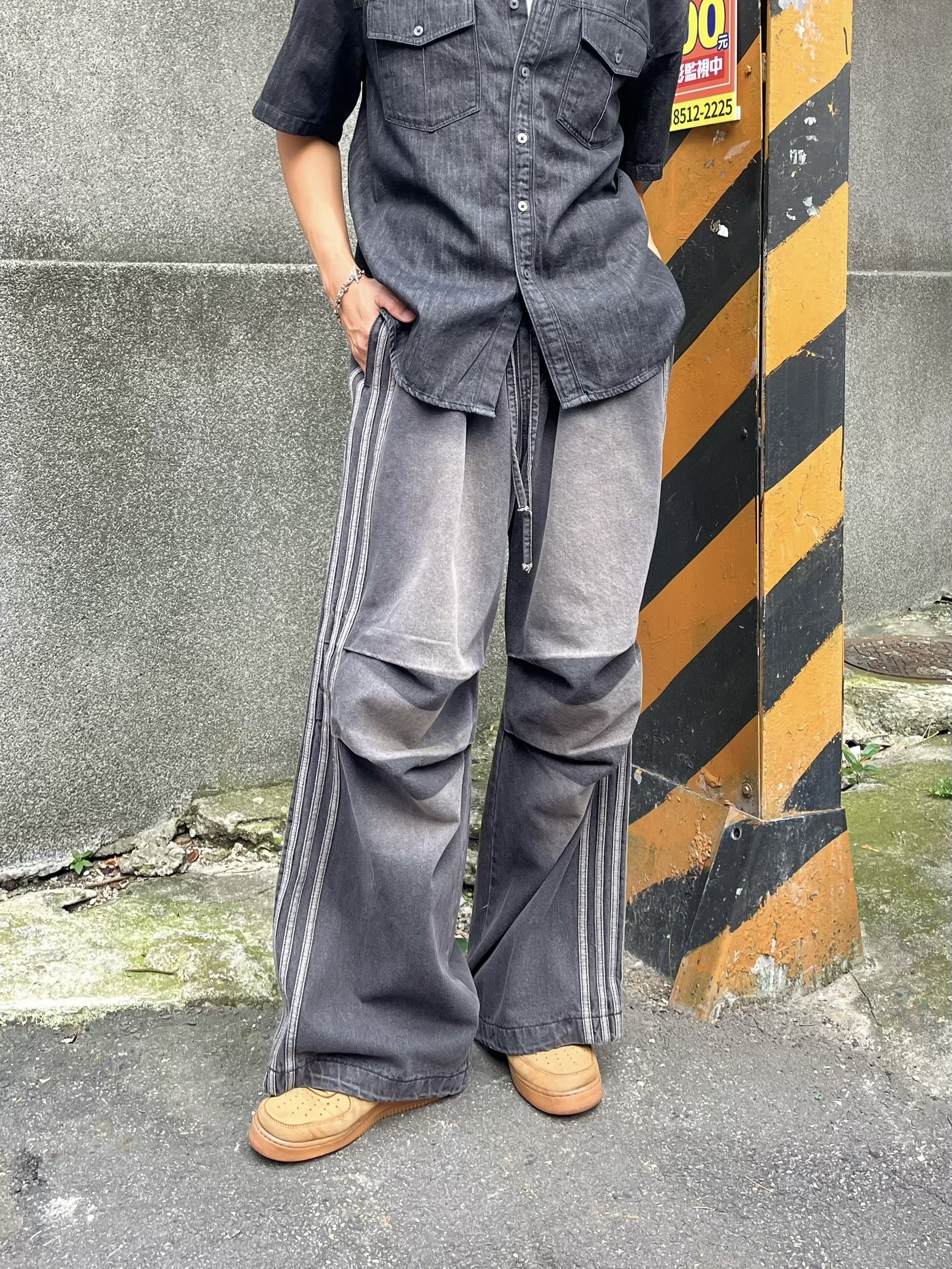 復古刷色線條滾邊牛仔褲