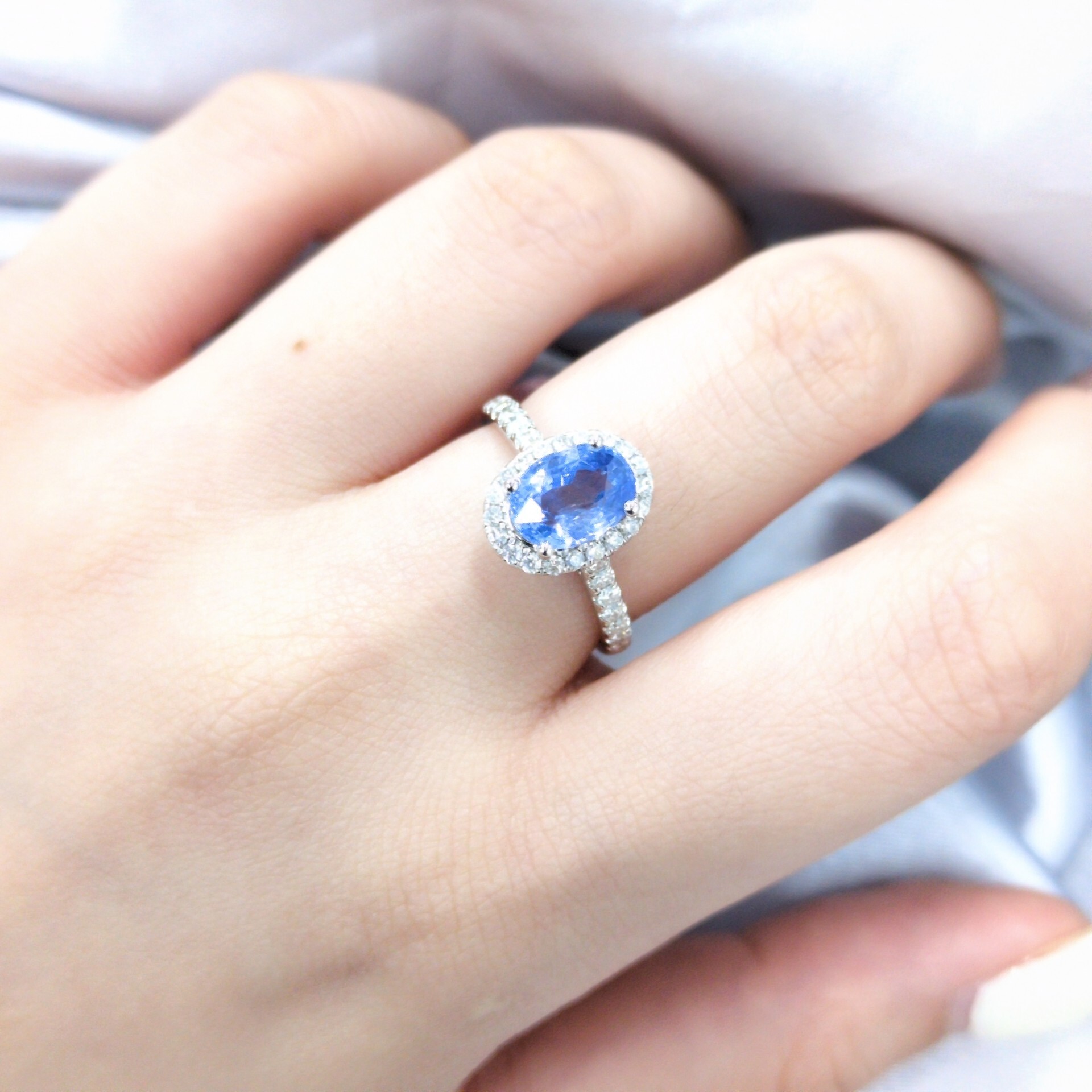 18K White Gold 2.04ct Sapphire and Diamond Ring