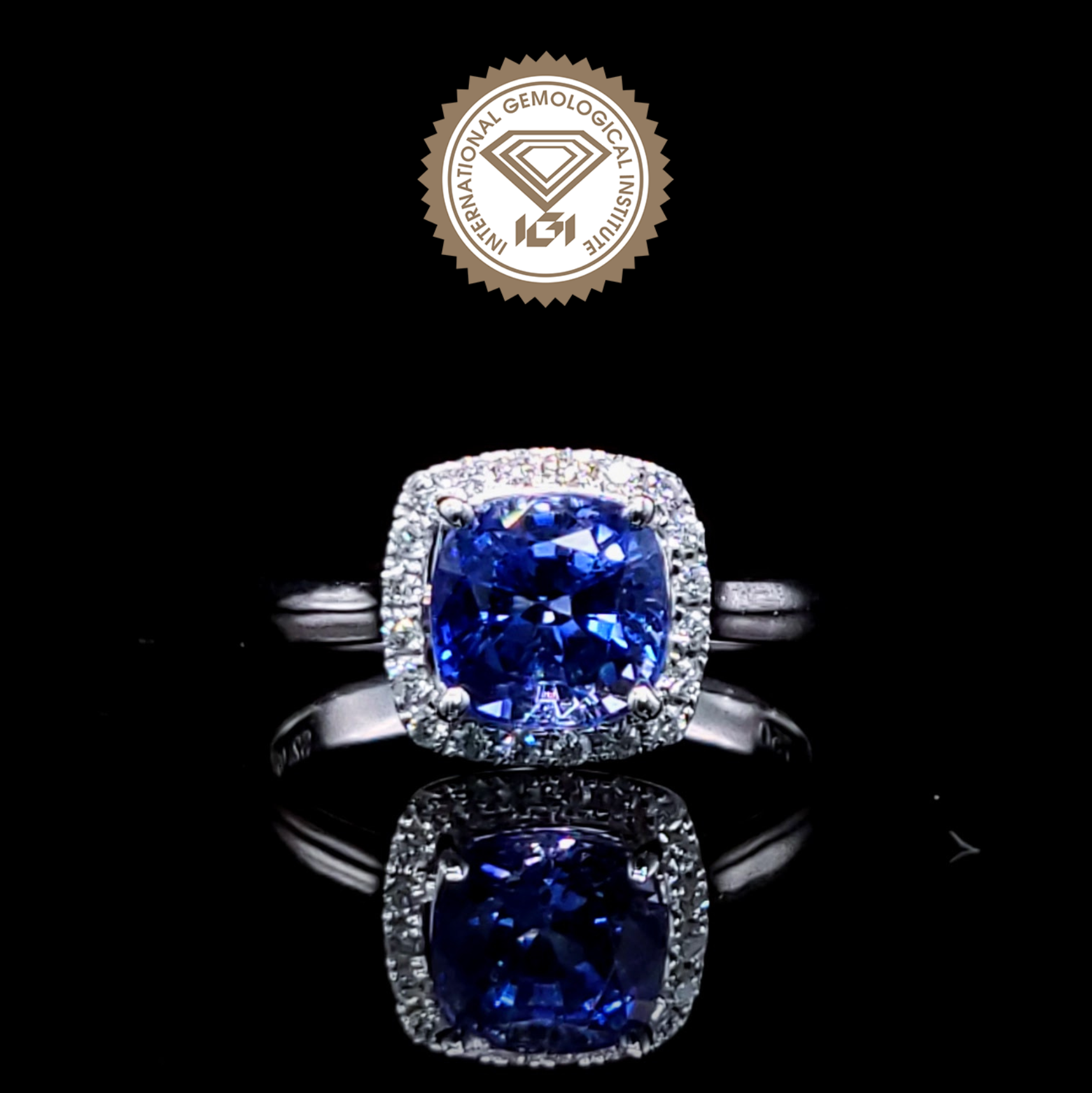 18K White Gold 2.02ct Sapphire and Diamond Ring