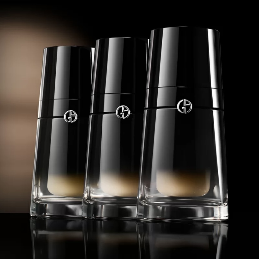 ARMANI beauty Crema Nera 極致再生雙效精華粉底液 30ml