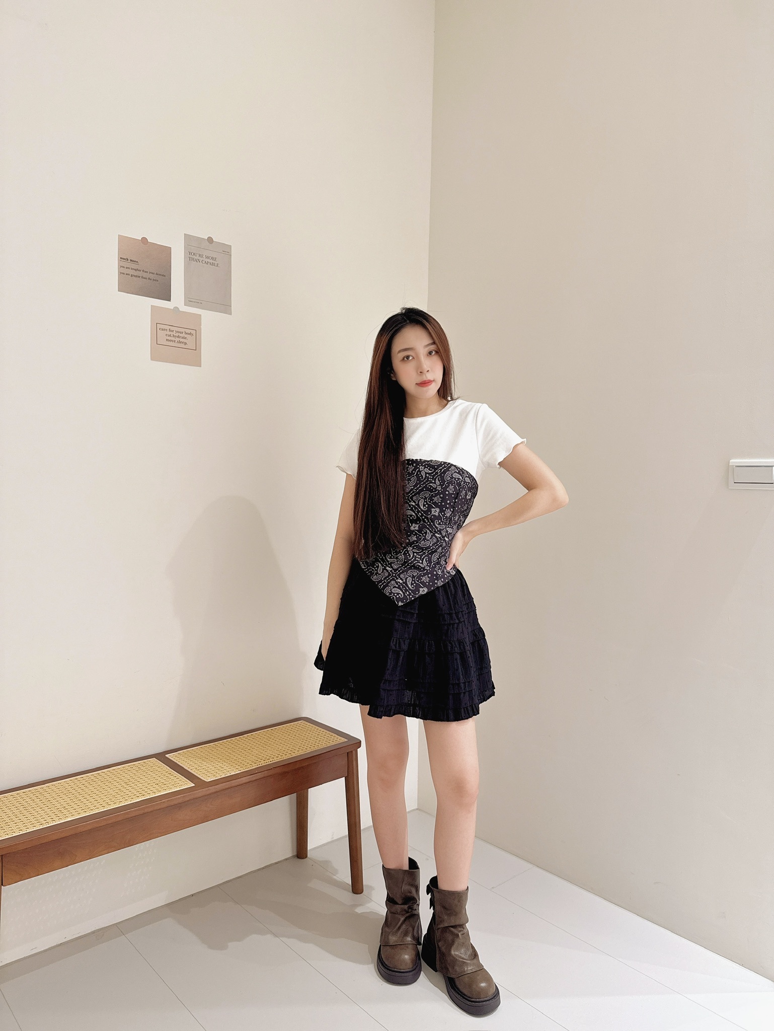 木耳邊肌理紋上衣