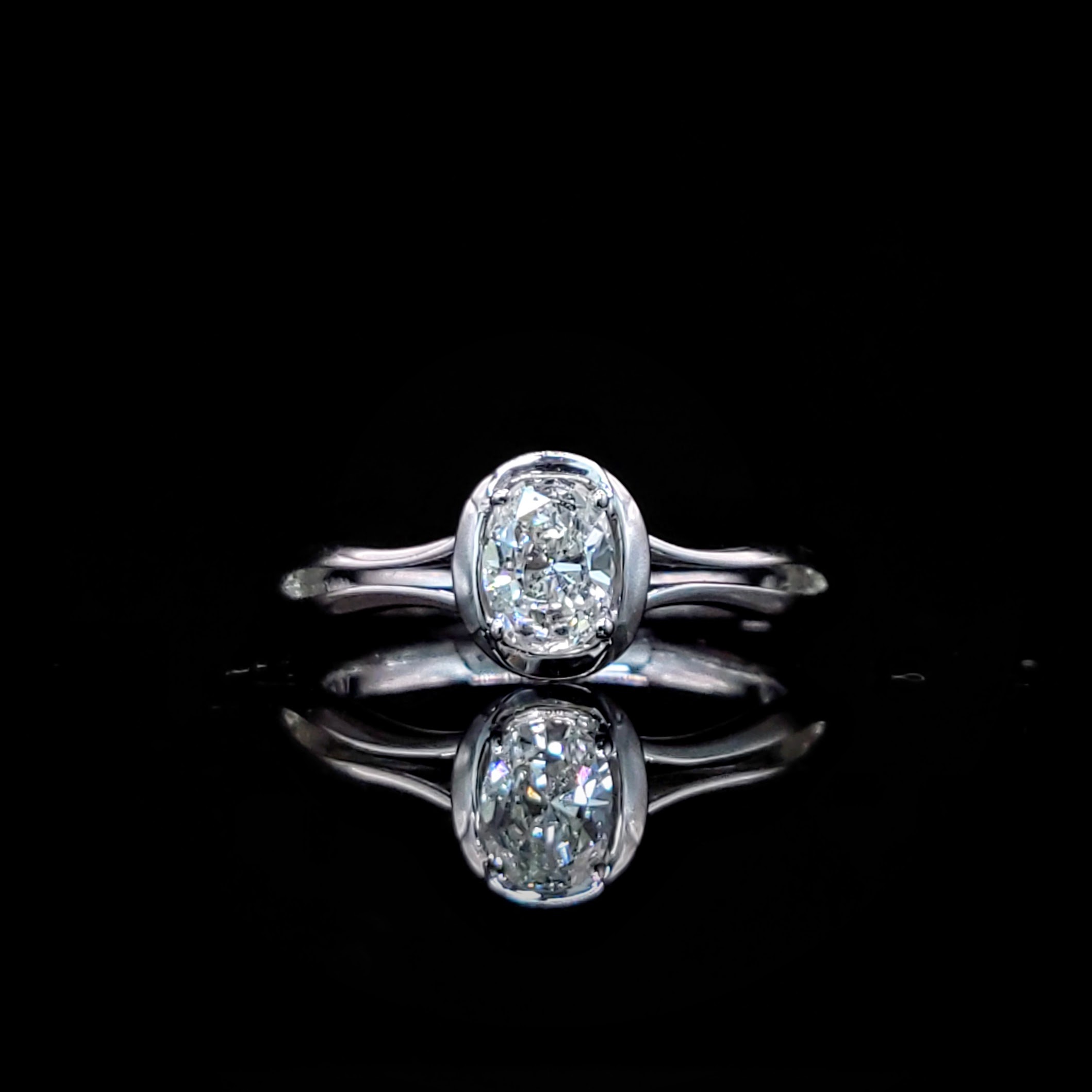 18K White Gold 0.43ct Oval Cut Diamond Ring