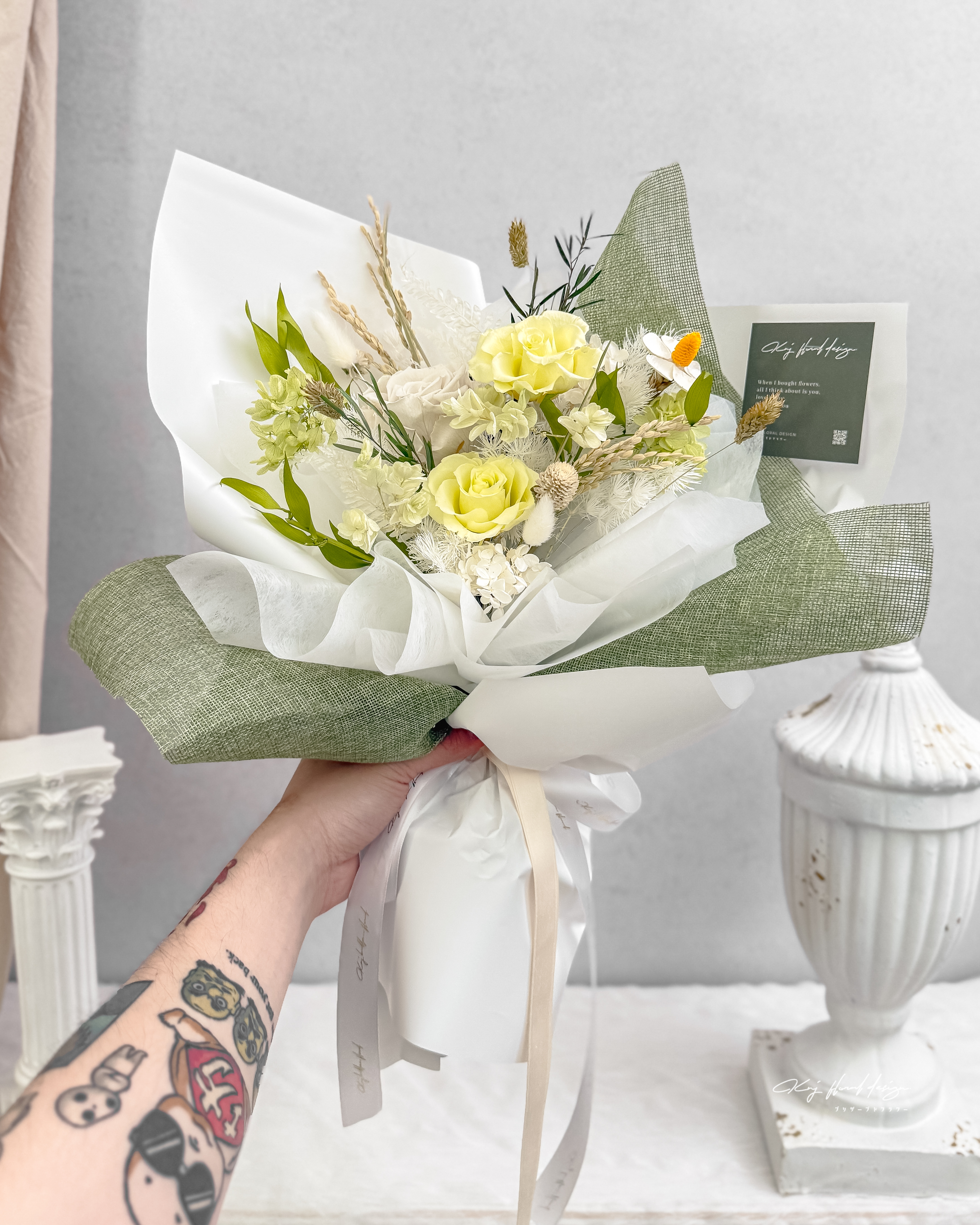 橄欖詩集・三朵永生玫瑰花束